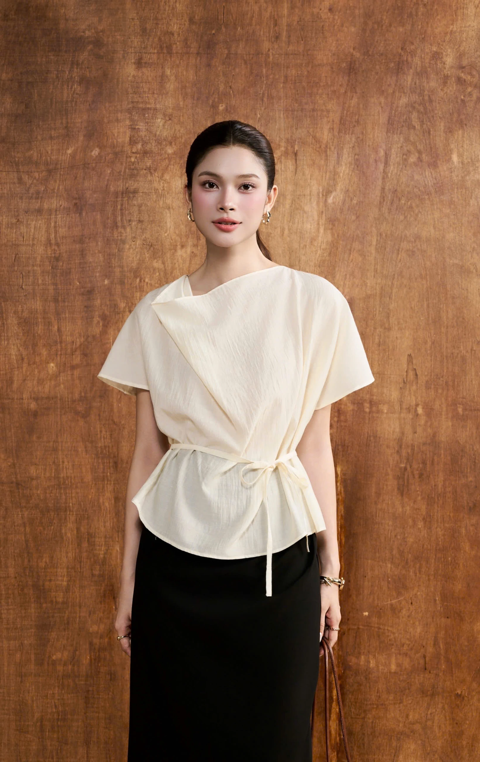 Chân váy lửng SIDE CUT SKIRT