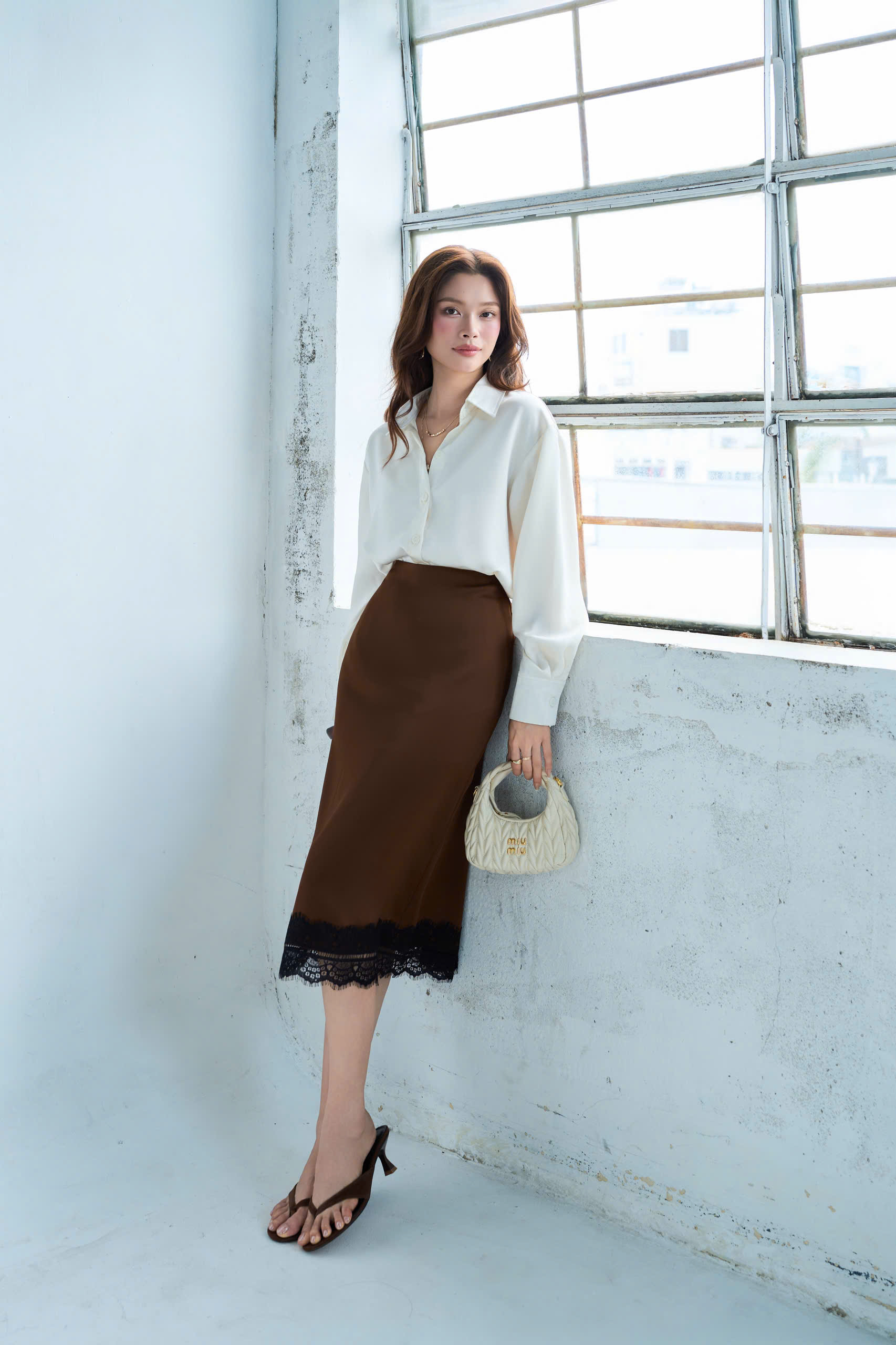 Chân váy lửng phối ren LONG LACE SKIRT