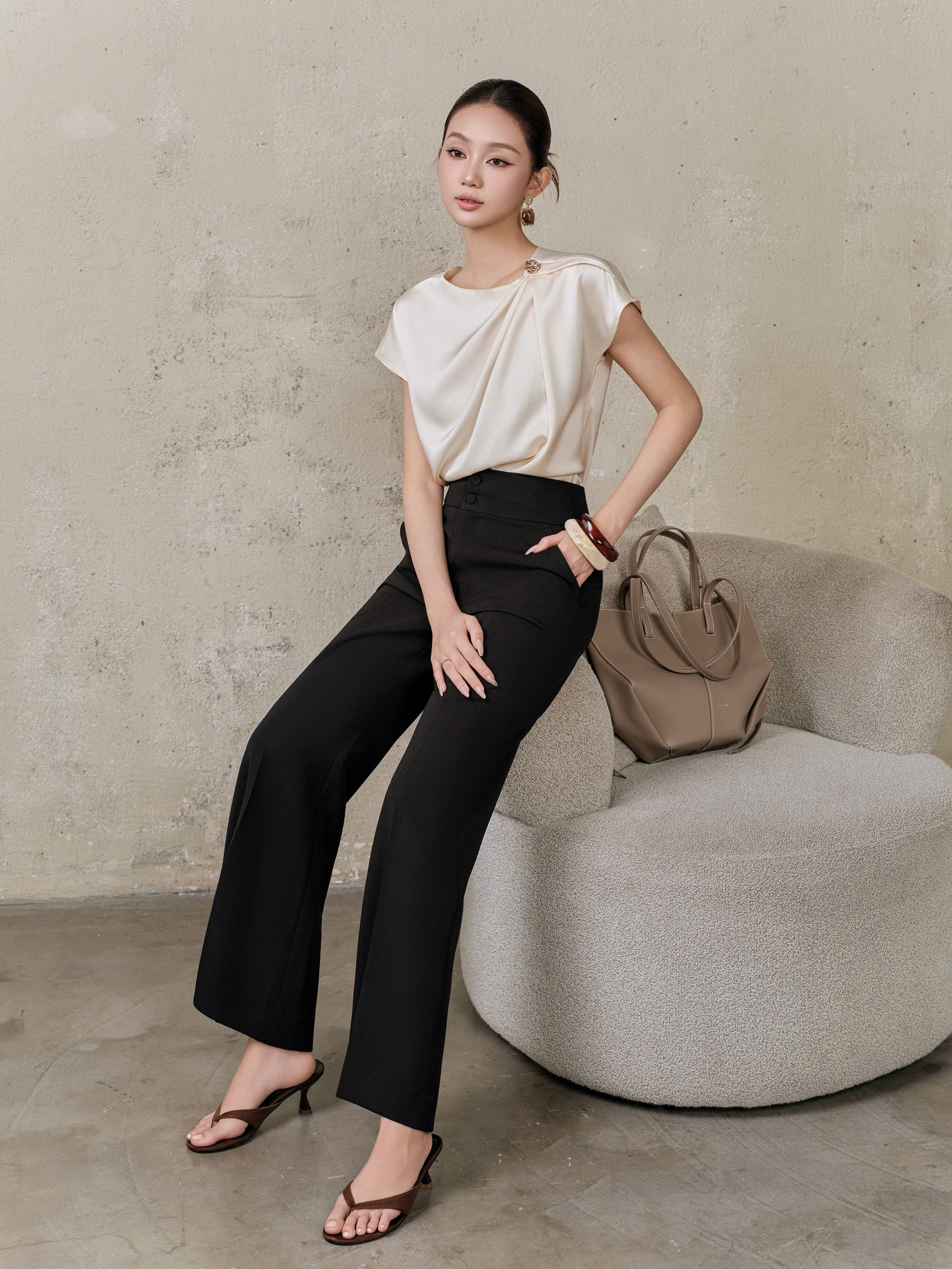 Quần dài FLARE PANTS