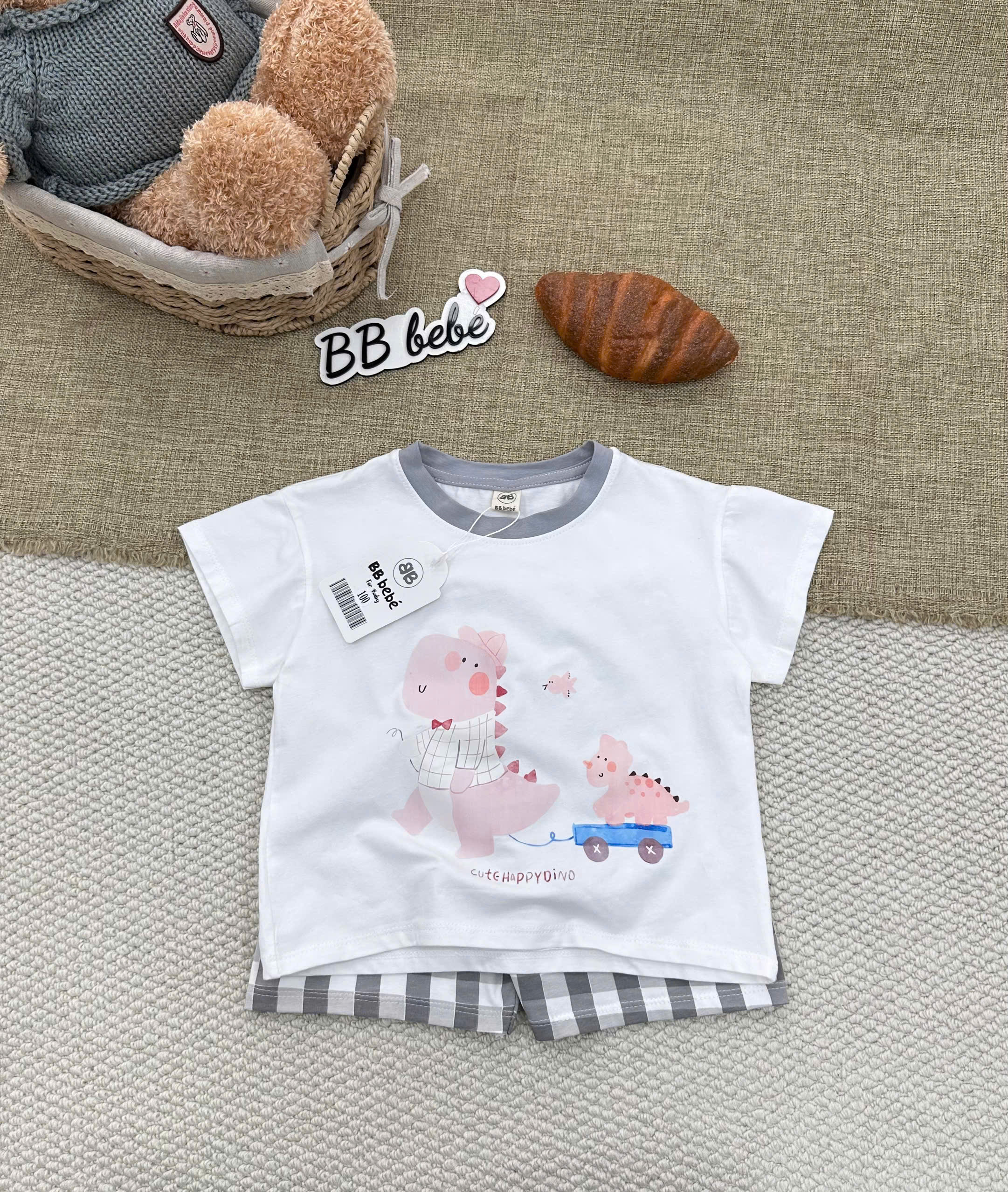 XẢ A114 - SET BỘ KHỦNG LONG TRẮNG QUẦN CARO XÁM NHẠT
