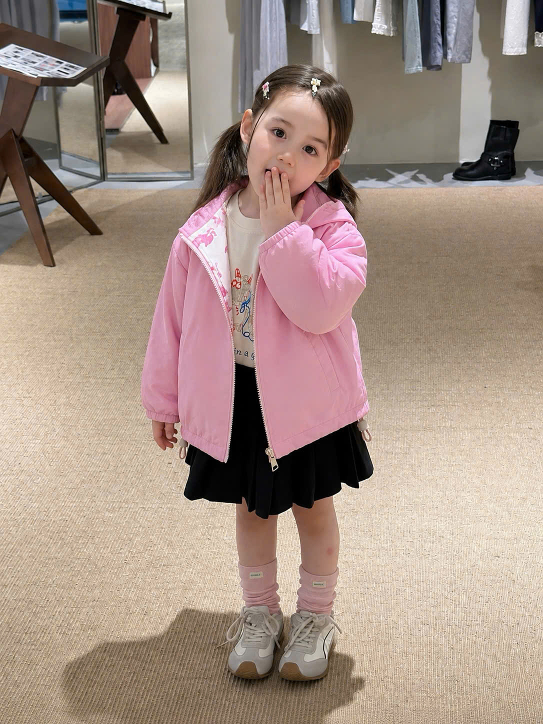 A130 - ÁO KHOÁC GIÓ 2 MẶT BARBIE