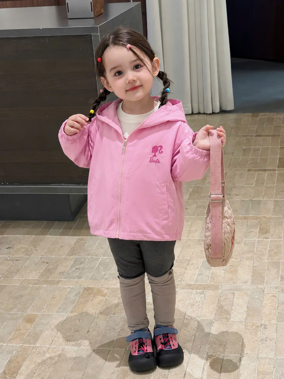 A130 - ÁO KHOÁC GIÓ 2 MẶT BARBIE