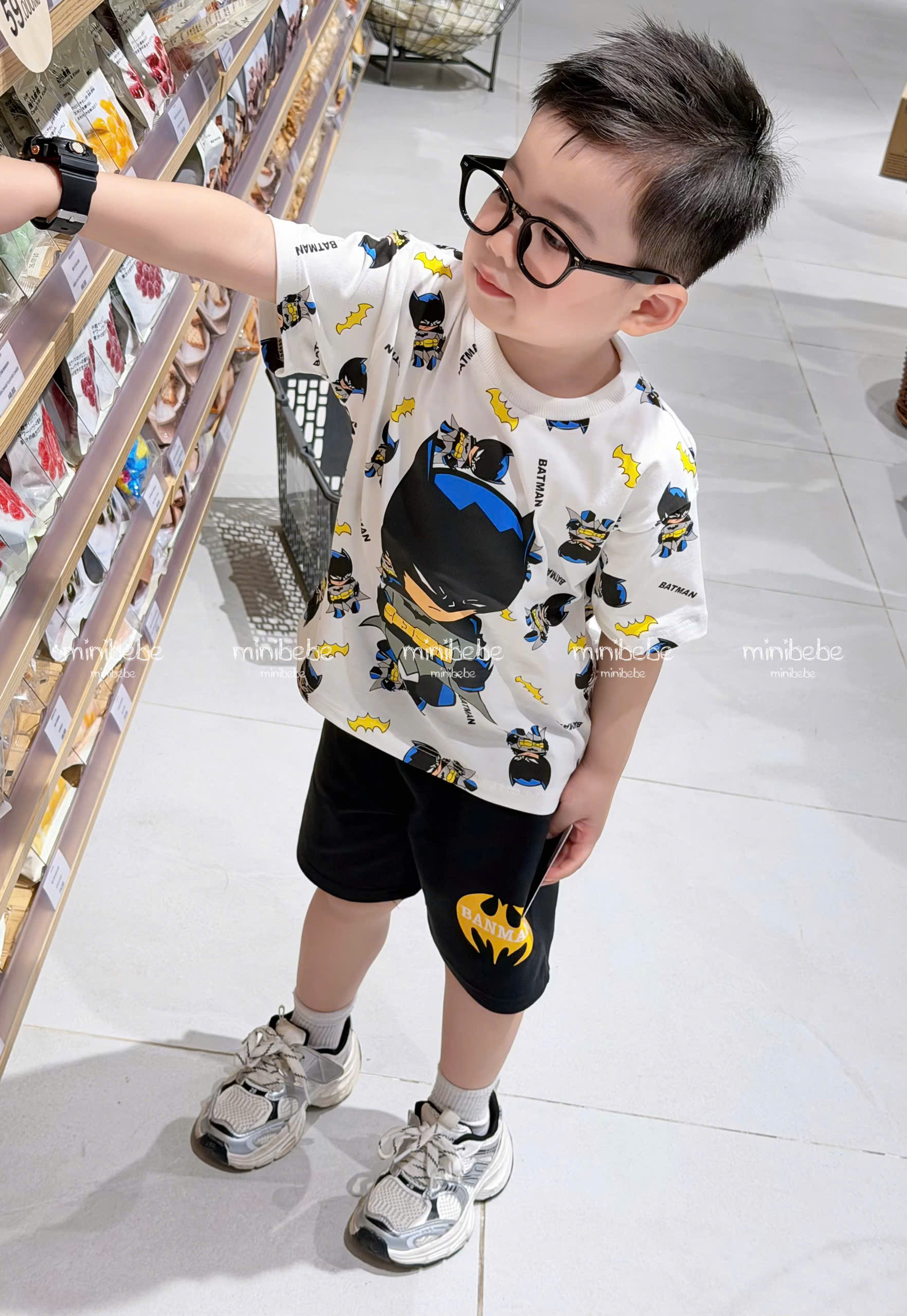 XẢ A132 - SET BỘ BATMAN ĐEN TRẮNG