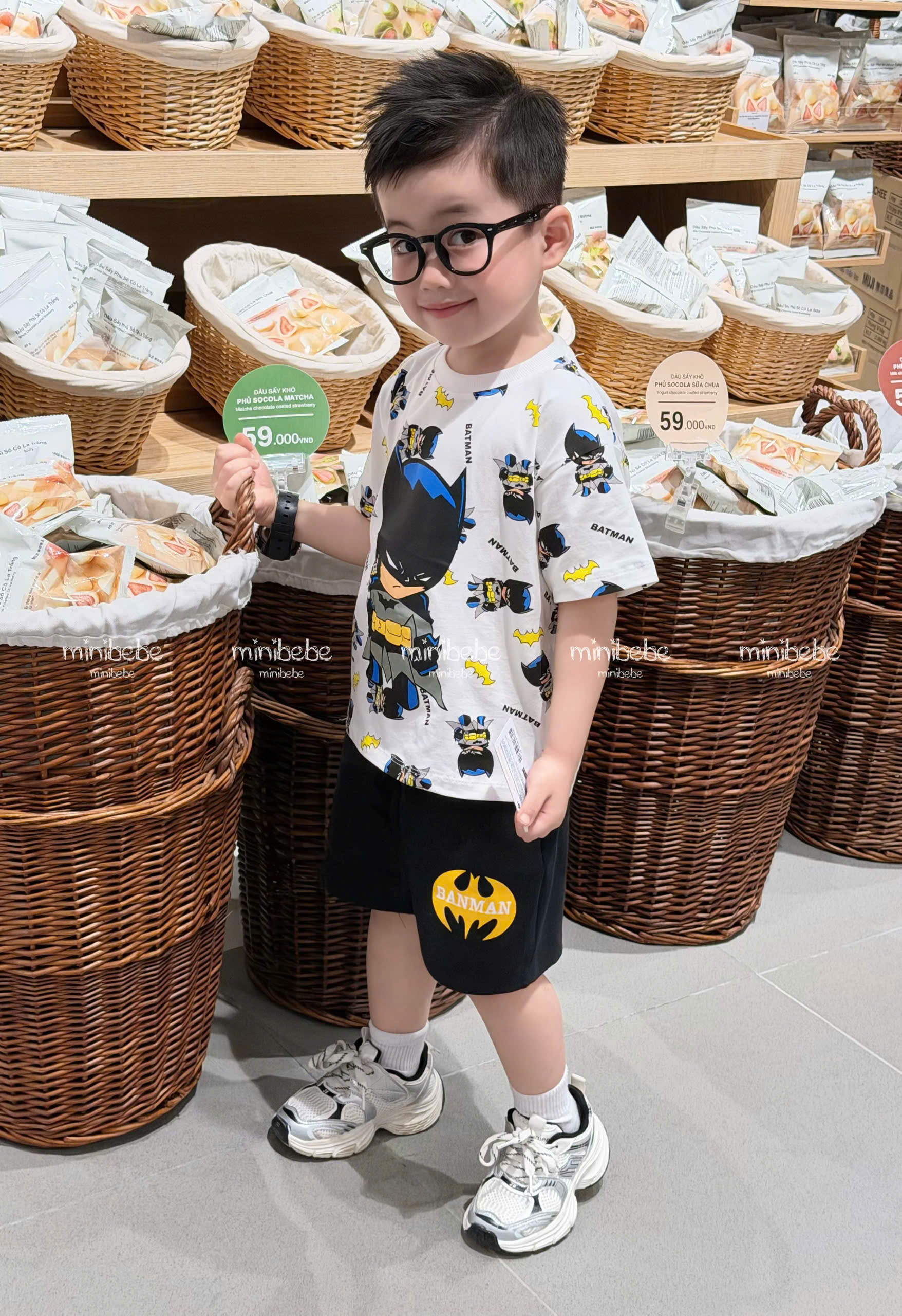 XẢ A132 - SET BỘ BATMAN ĐEN TRẮNG
