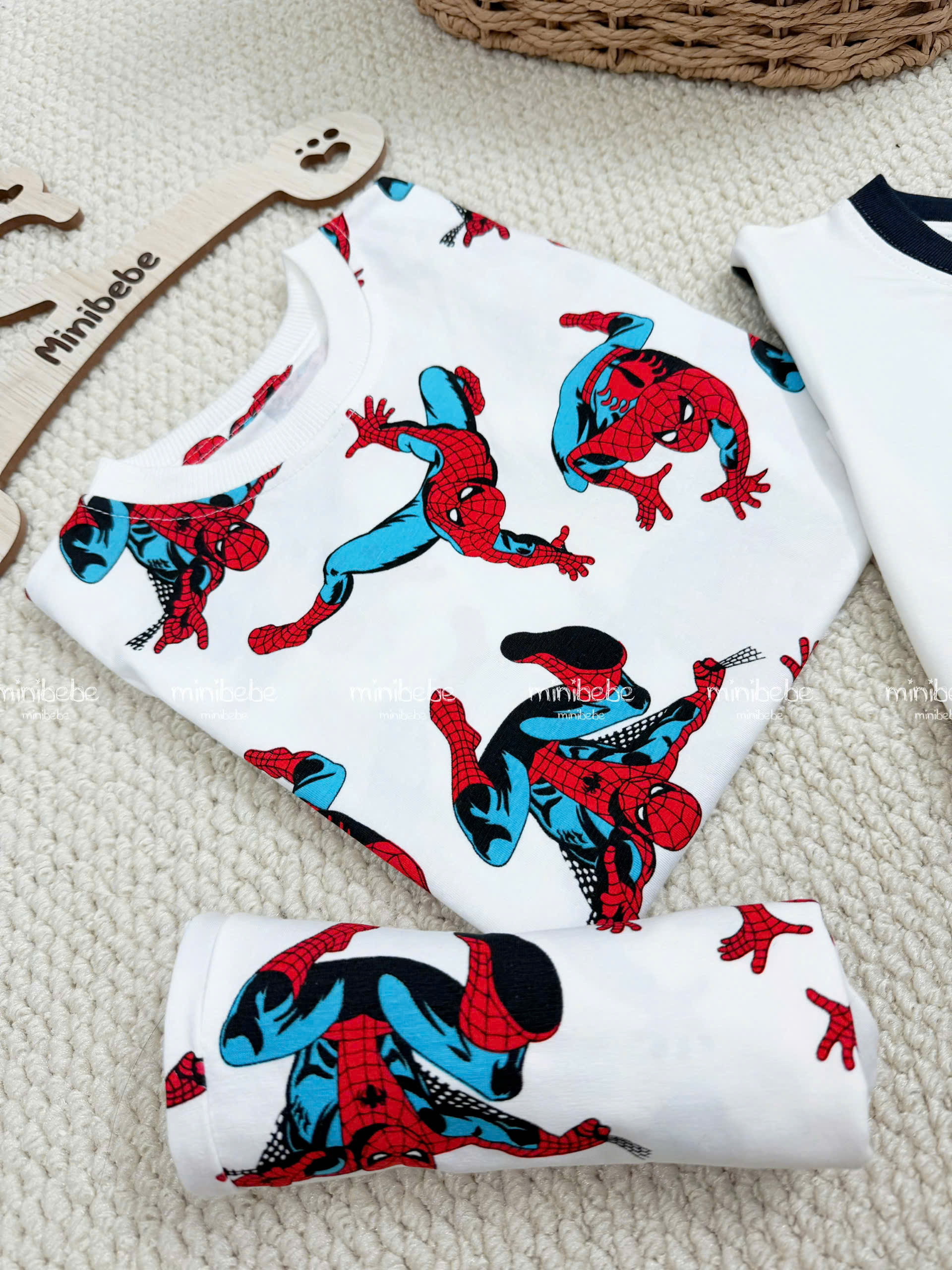 XẢ A138 - SET 2 BỘ NHỆN AMAZING ĐEN PHỐI TRẮNG NHÍ