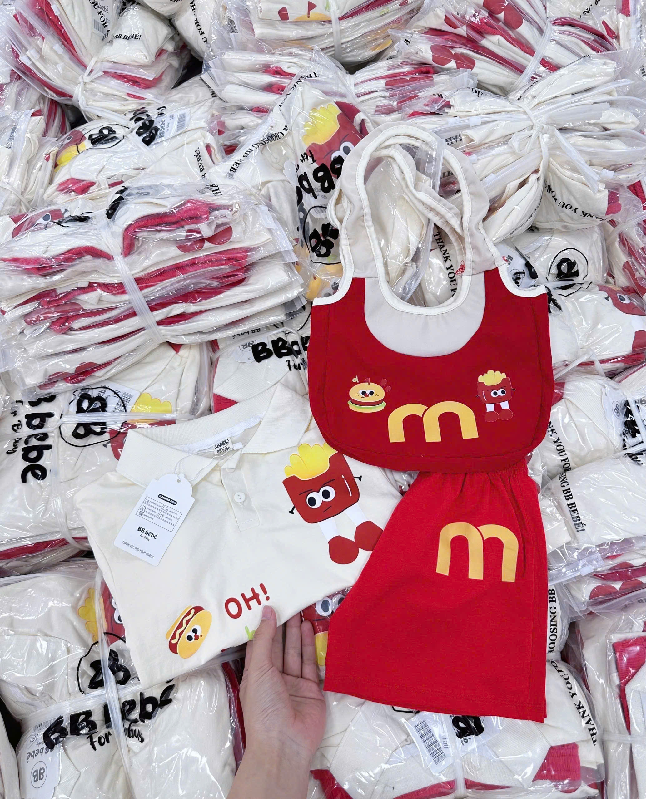 XẢ A192 - SET BỘ HUMBERGER MCDONALD KÈM TÚI