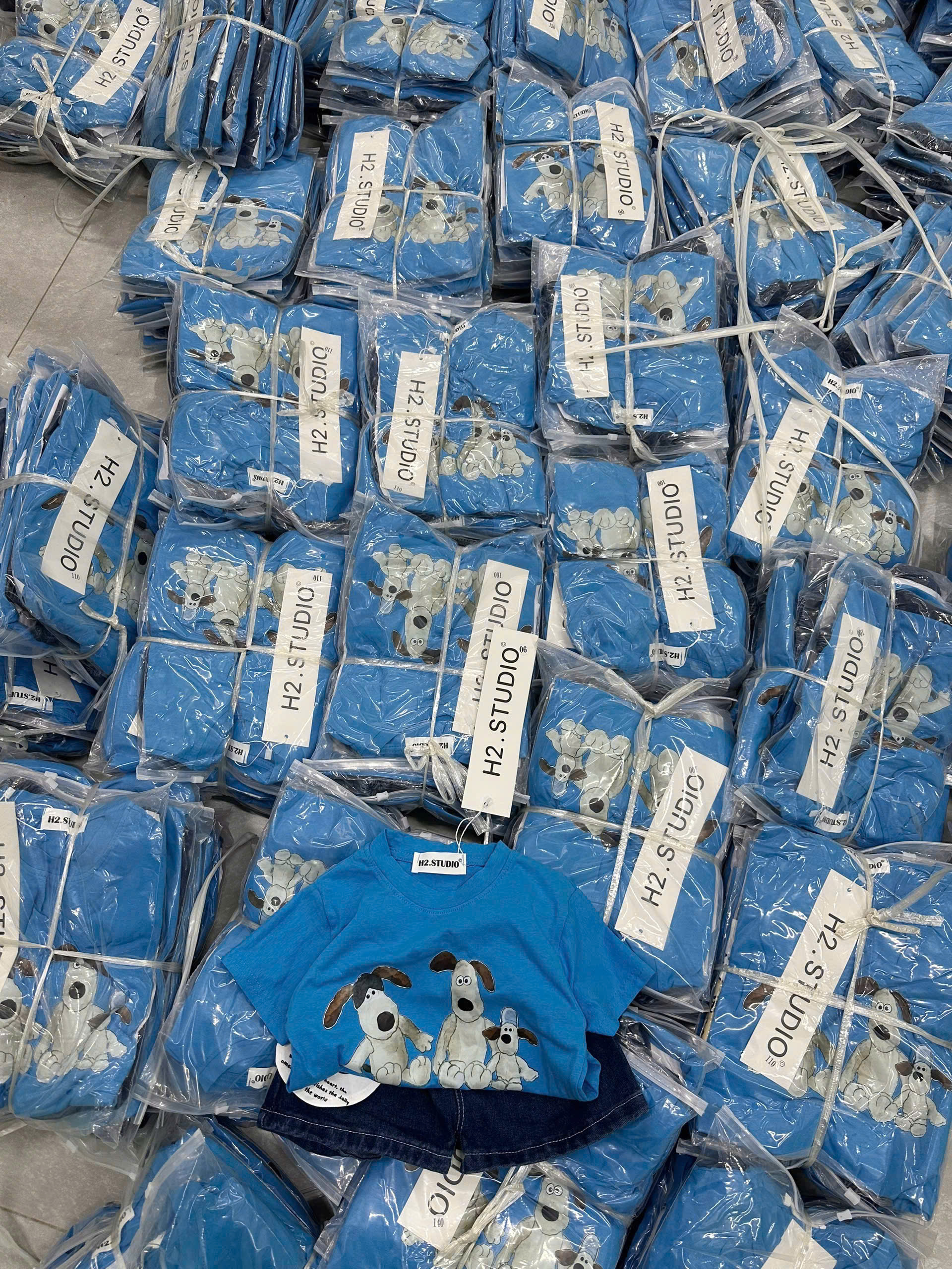 XẢ A202 - BỘ ĐÙI IN CÚN XANH QUẦN JEAN