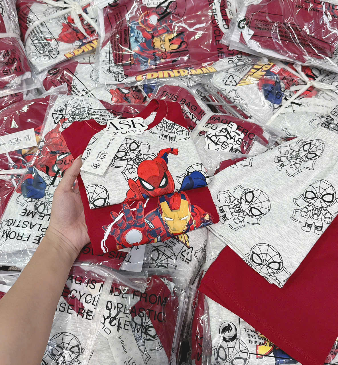 XẢ A274 - SET 2 BỘ IRONMAN ĐỎ NHỆN TIÊU
