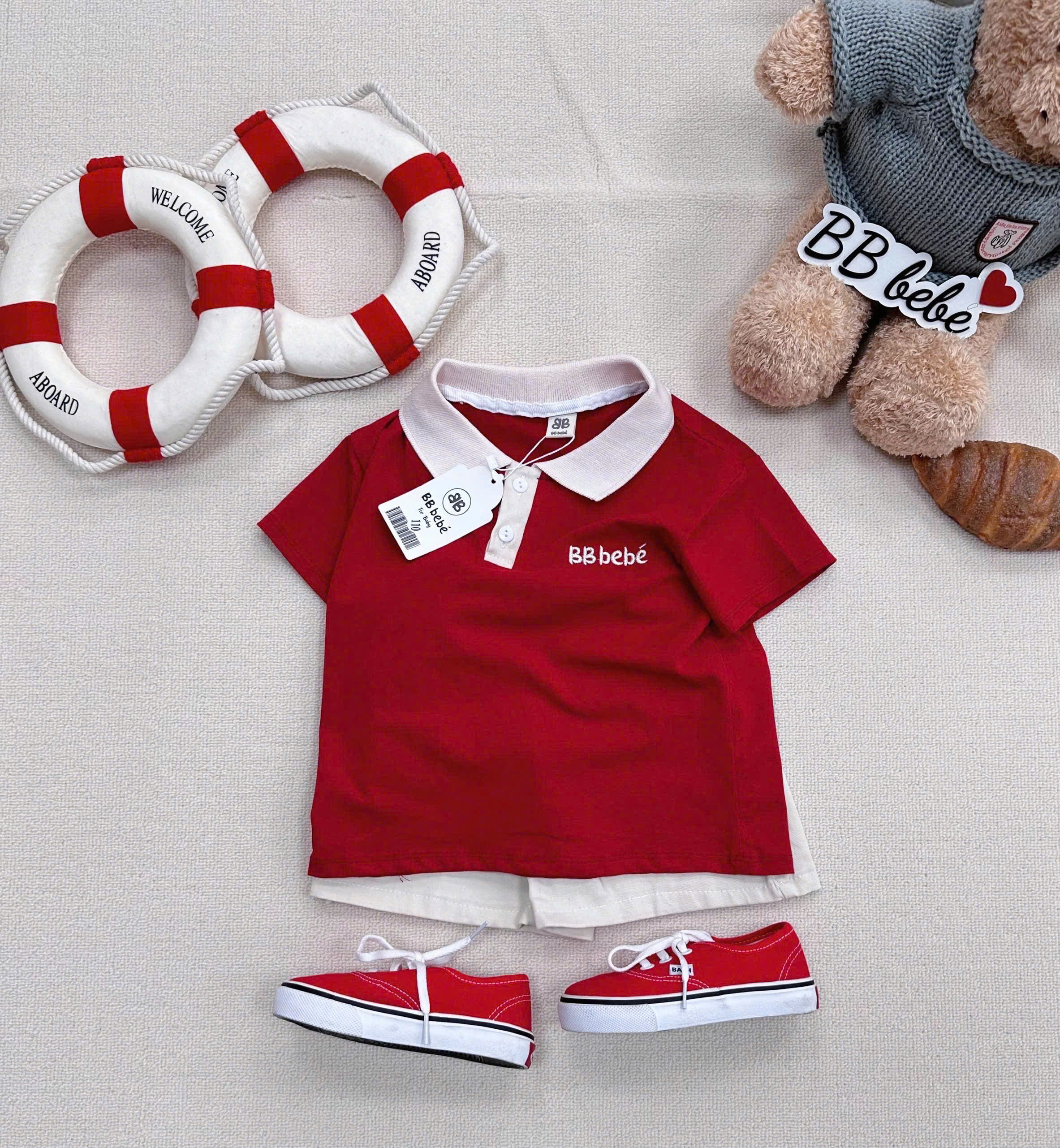 XẢ A292 - SET BỘ ĐỎ BEBE CỔ ĐỨC TRẮNG QUẦN KAKI KÈM MŨ