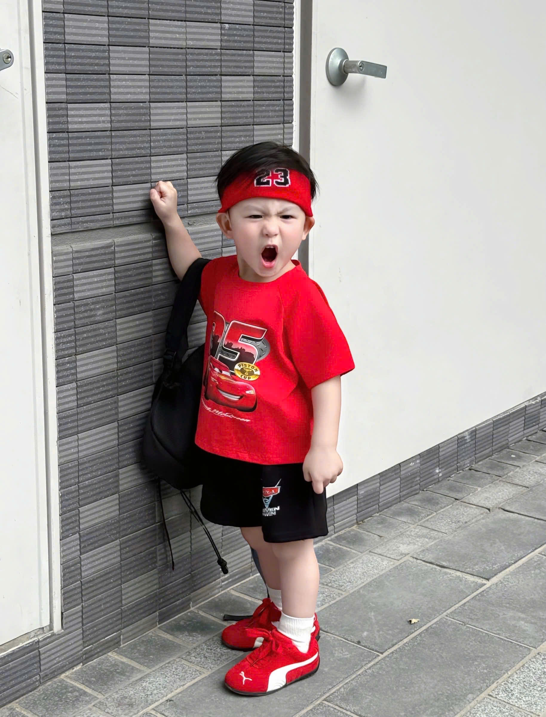 XẢ A313 - SET BỘ Ô TÔ ĐỎ QUẦN ĐEN