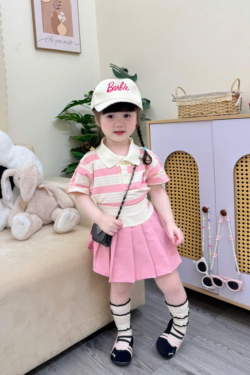 XẢ A350 - SET BÉ GÁI BARBIE KÈM MŨ