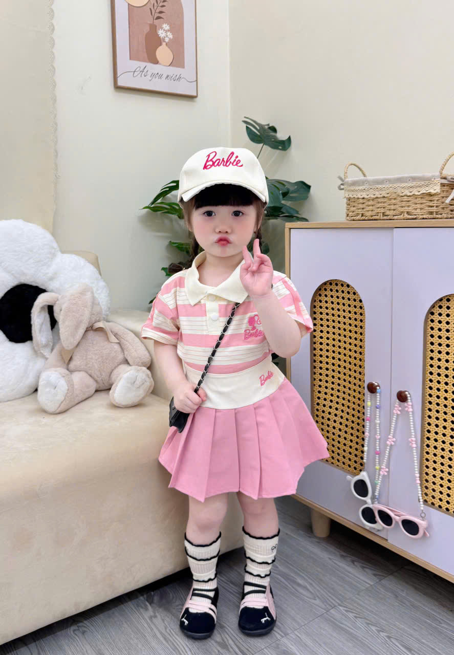 XẢ A350 - SET BÉ GÁI BARBIE KÈM MŨ