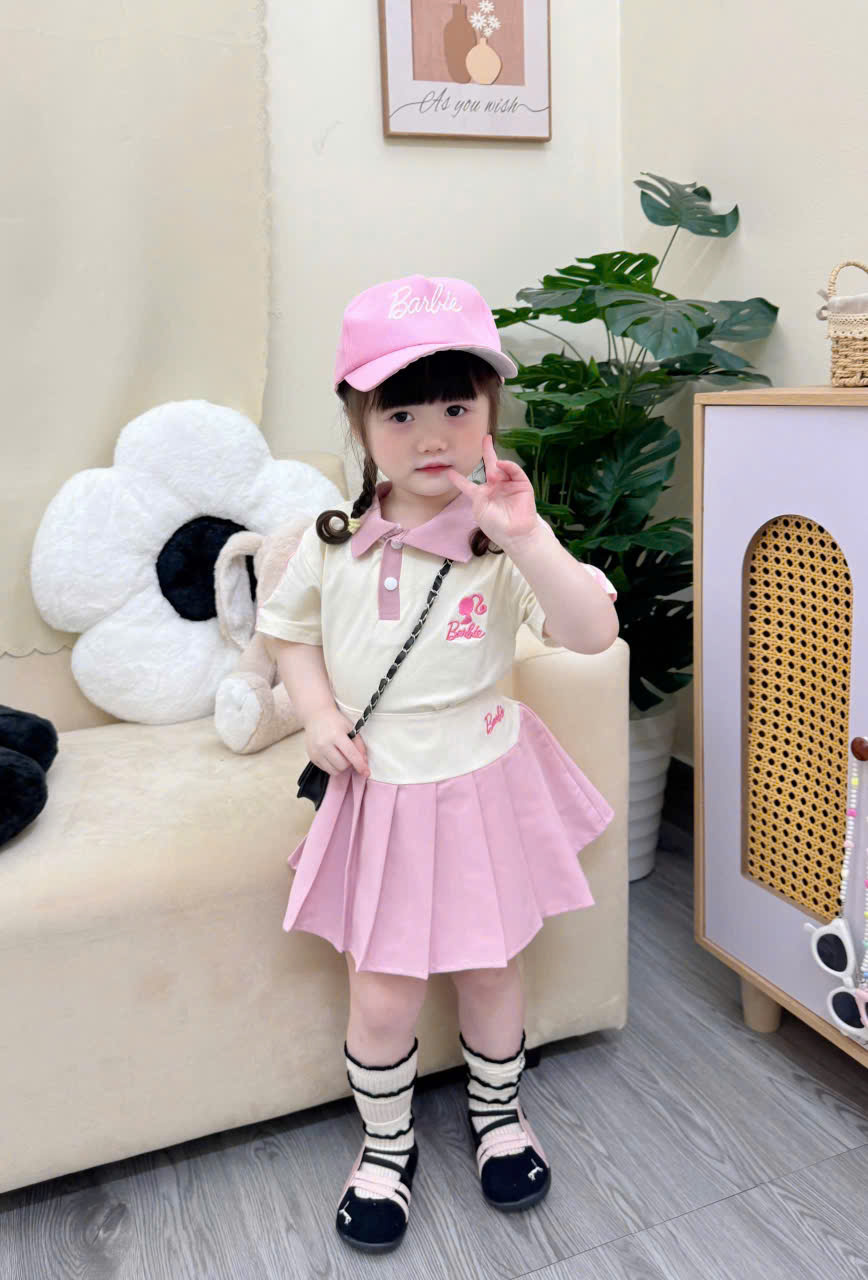 XẢ A350 - SET BÉ GÁI BARBIE KÈM MŨ