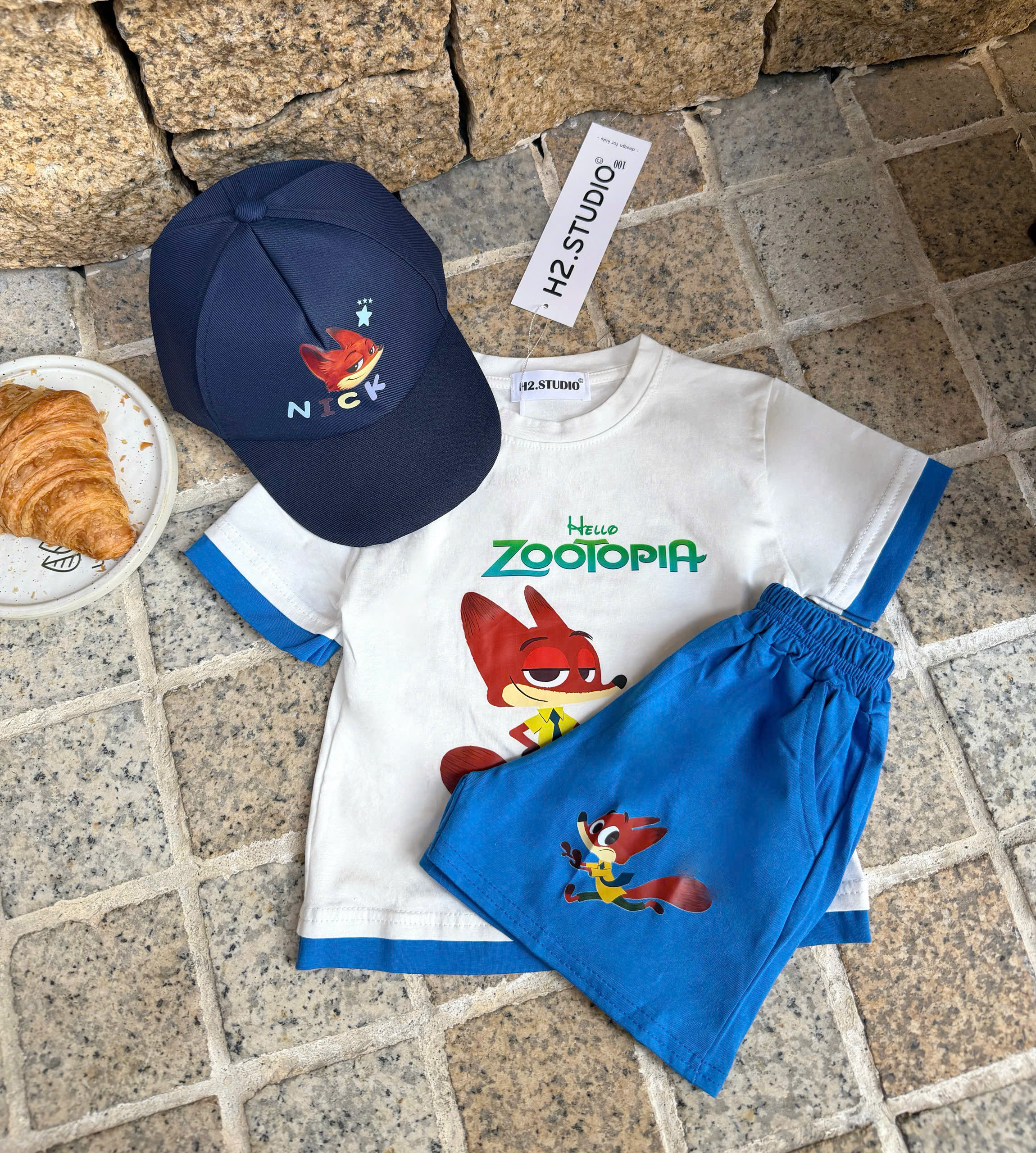 XẢ A373 - SET BỘ CÁO ZOOTOPIA THAN PHỐI TRẮNG KÈM MŨ