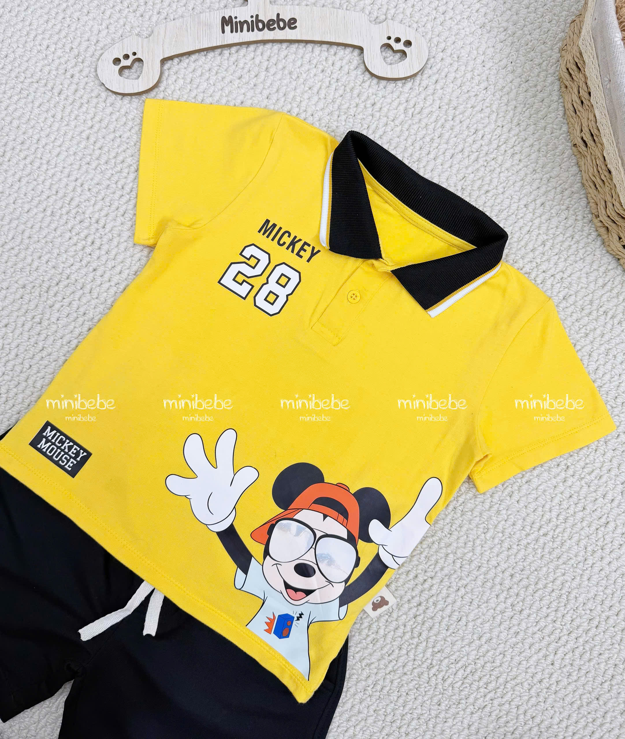 XẢ A379 - SET ÁO CỔ TRỤ MICKY SỐ 28 VÀNG MIX QUẦN DA CÁ