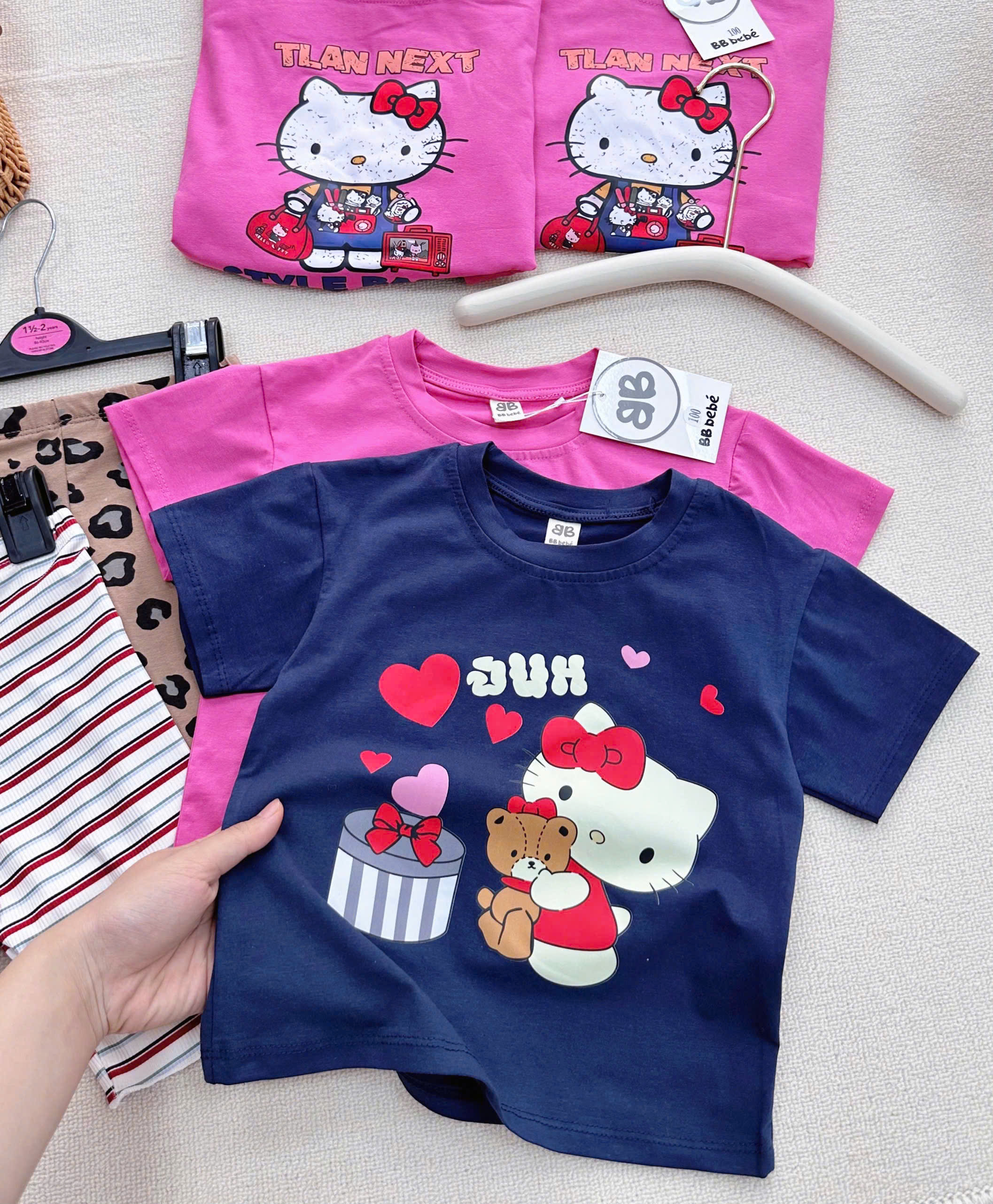 XẢ A442 - SET 2 BỘ HELLO KITTY HỒNG THAN