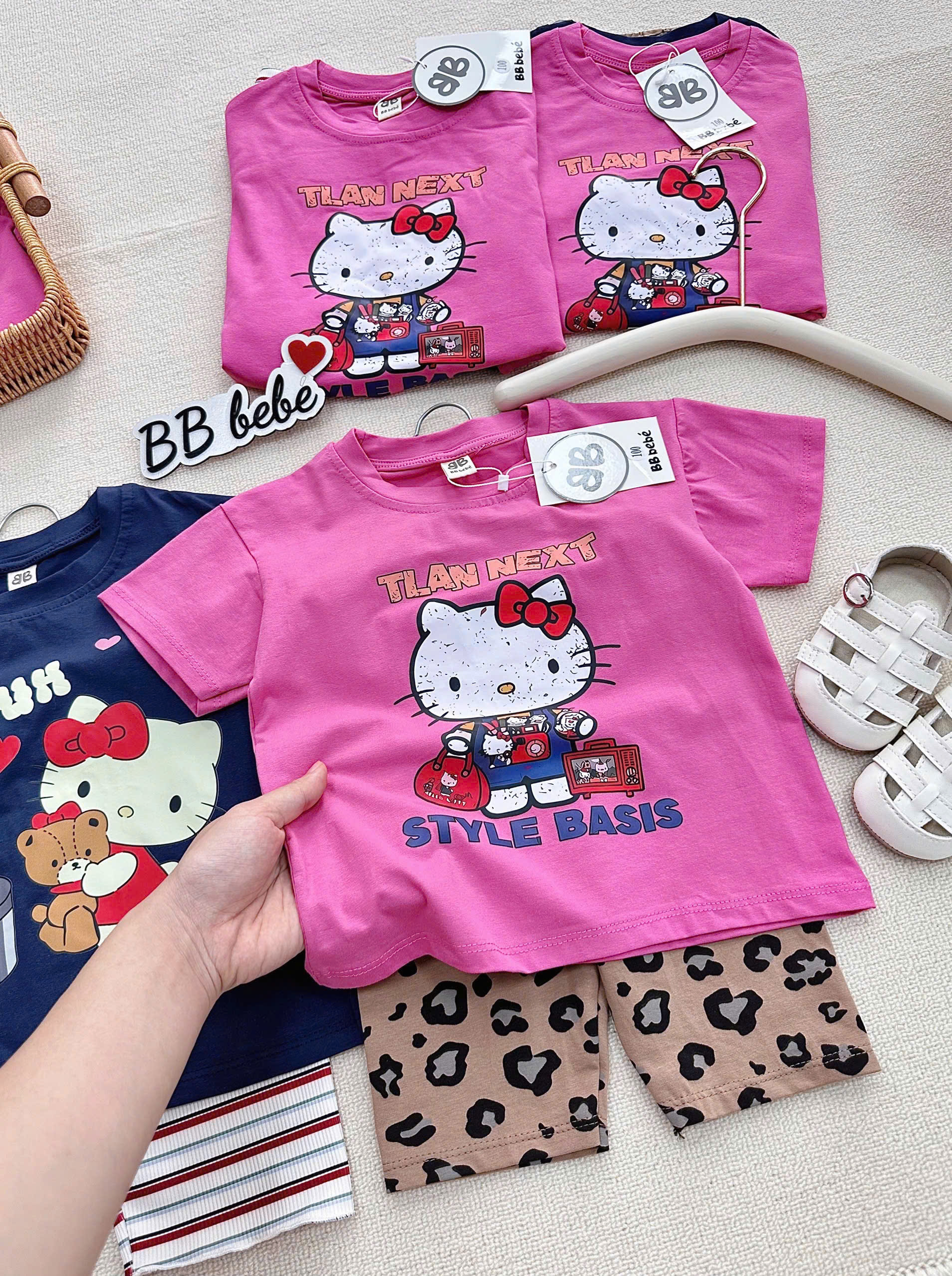 XẢ A442 - SET 2 BỘ HELLO KITTY HỒNG THAN