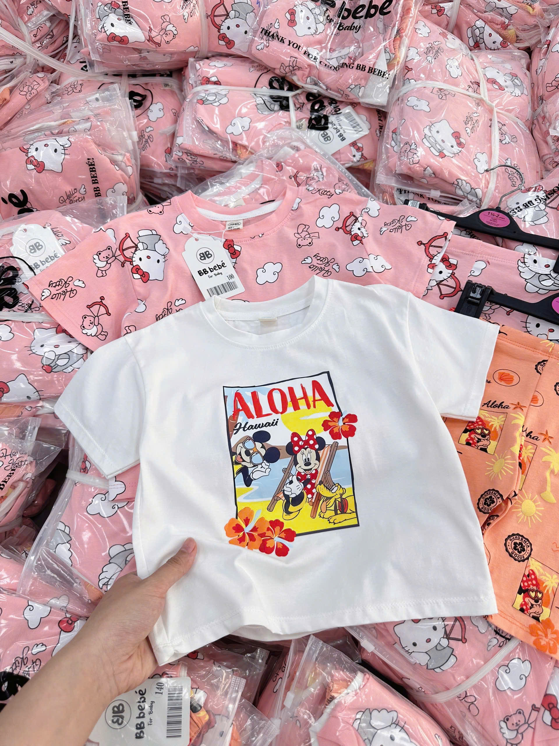 XẢ A460 - SET 2 BỘ KITTY HỒNG ALOHA MICKAY TRẮNG CAM