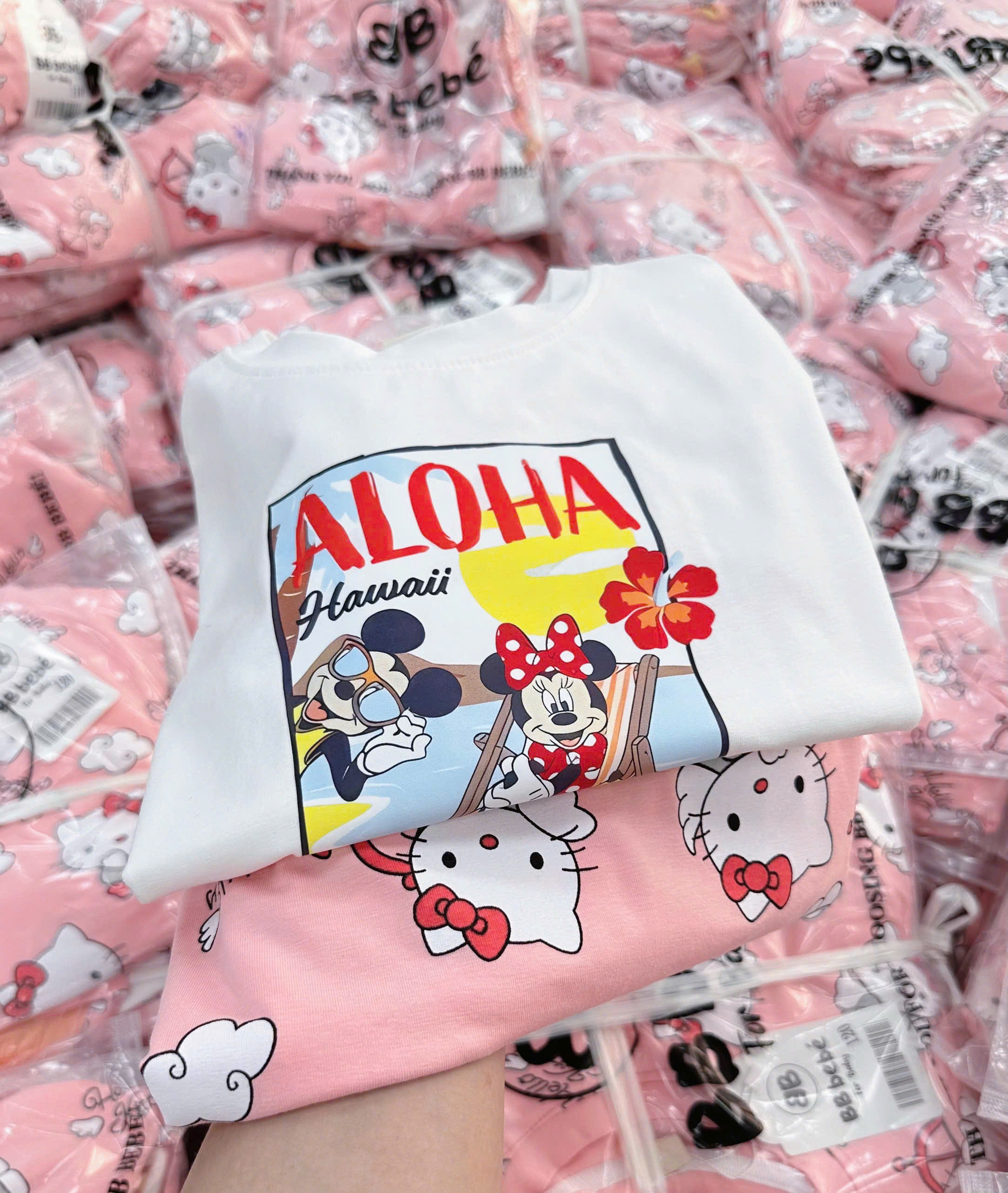 XẢ A460 - SET 2 BỘ KITTY HỒNG ALOHA MICKAY TRẮNG CAM