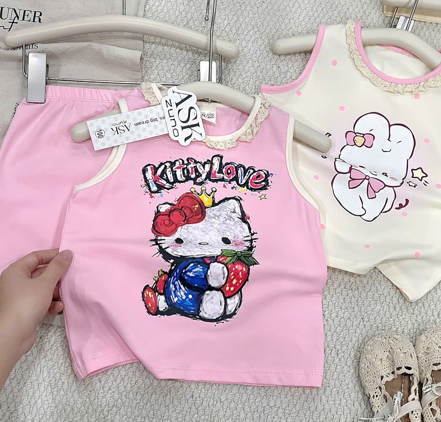 XẢ A491 - SET 2 BỘ THỎ KITTY KEM HỒNG