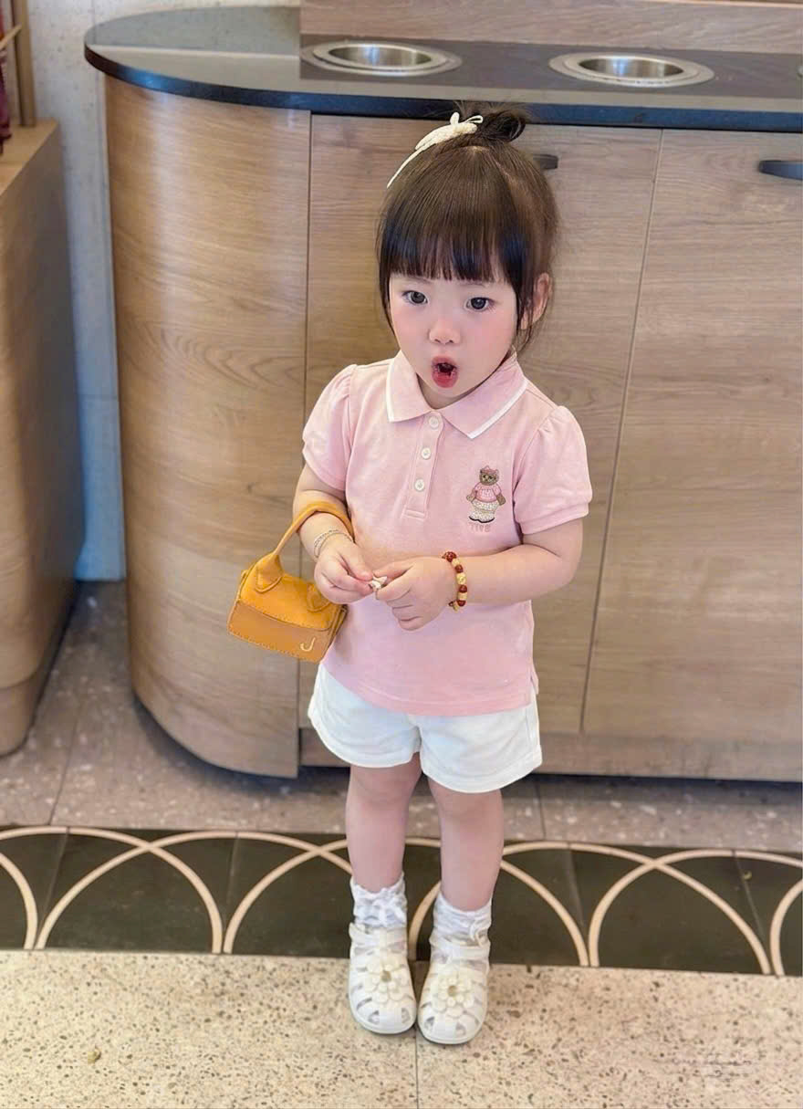 XẢ A532 - SET ÁO POLO HỒNG GẤU QUẦN TRẮNG