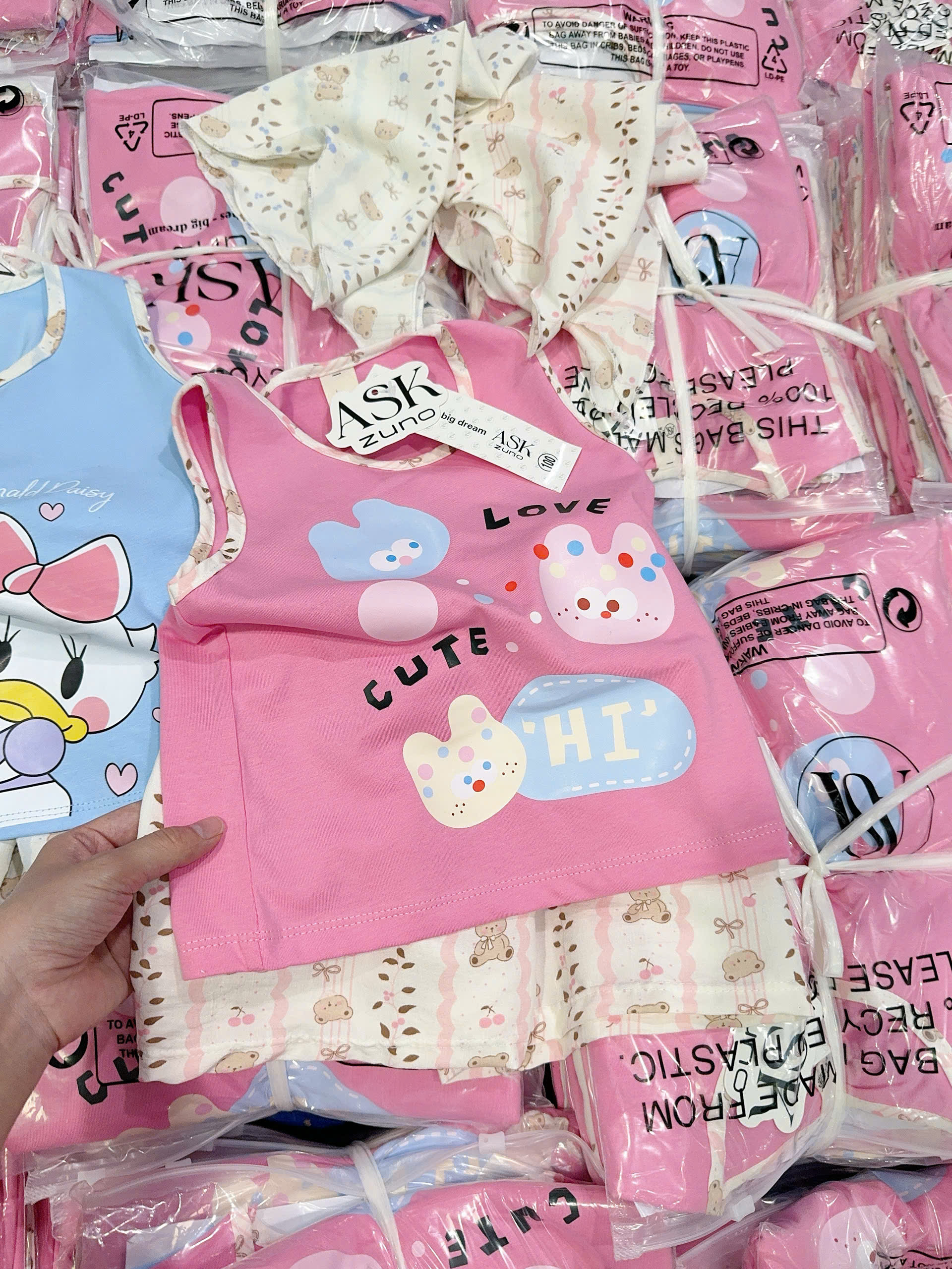 XẢ A537 - SET 2 BỘ VỊT XANH LOVECUTE HỒNG