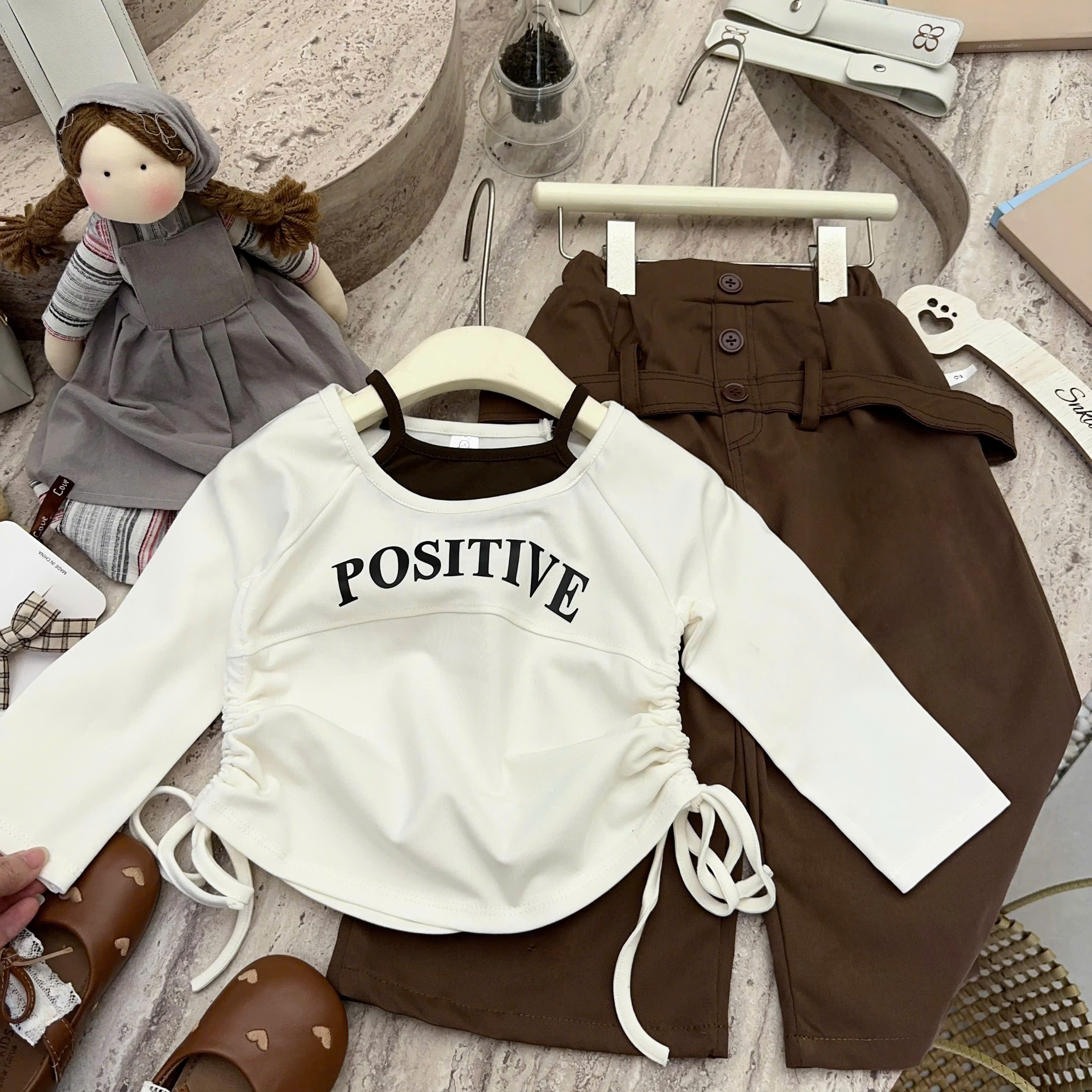 A539 - SET ÁO DÂY RÚT POSITIVE QUẦN SUÔNG NÂU