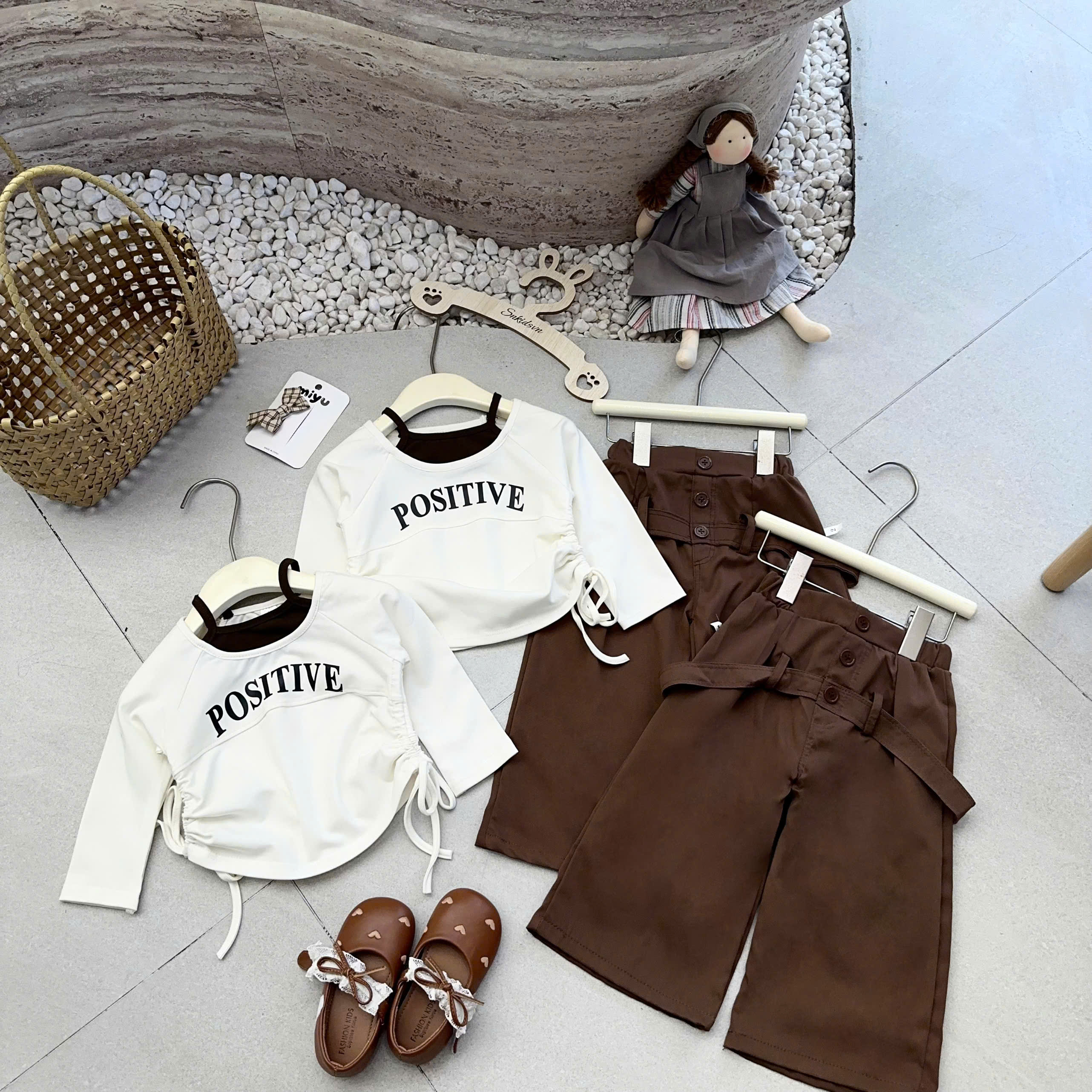 A539 - SET ÁO DÂY RÚT POSITIVE QUẦN SUÔNG NÂU