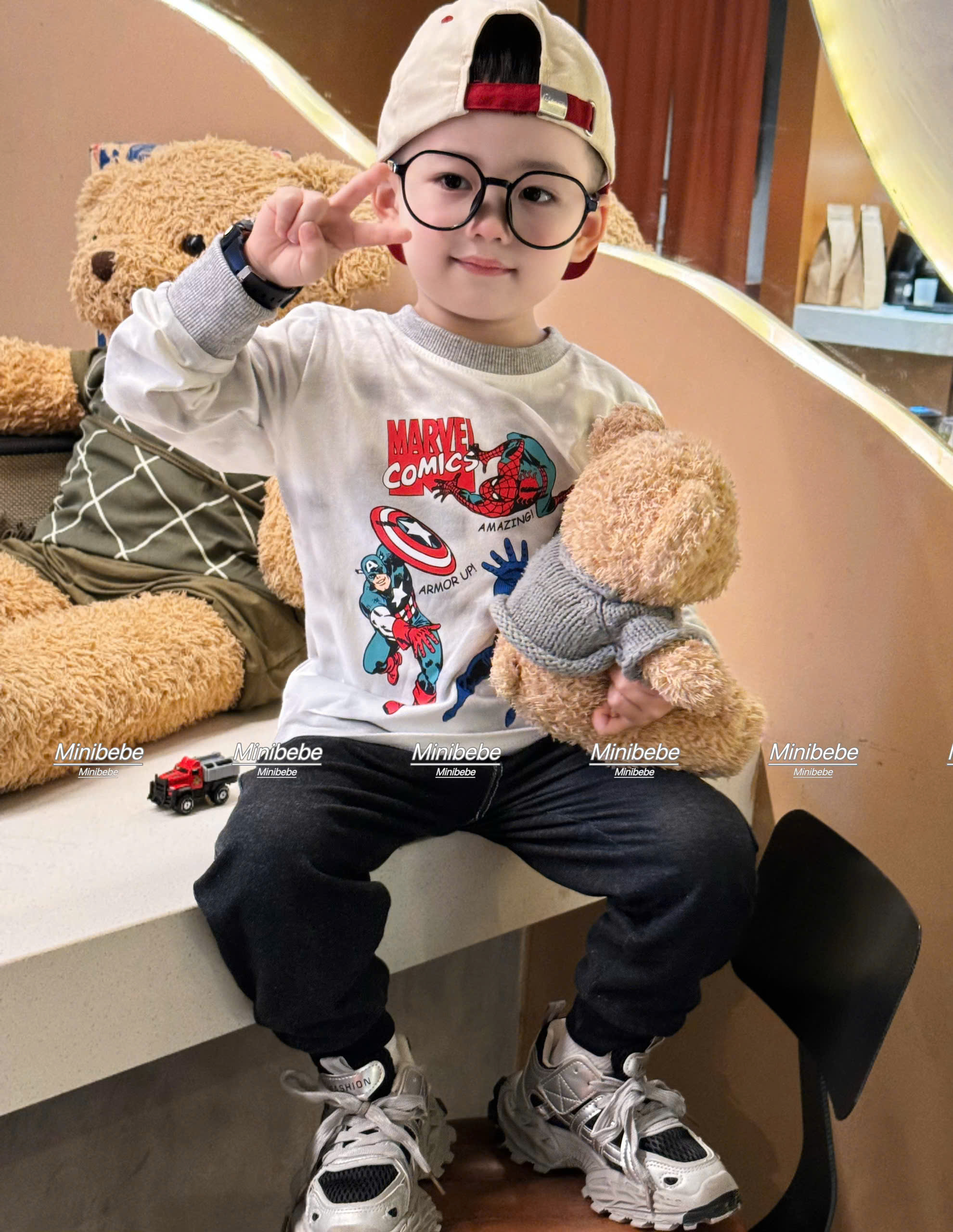 A544 - BỘ MARVEL LOANG QUẦN ĐEN