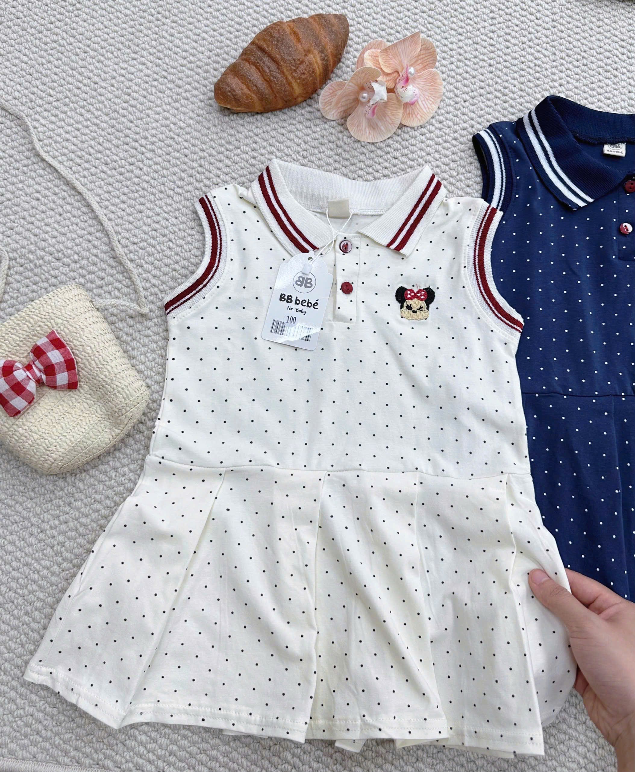 XẢ A563 - SET 2 VÁY MICKEY CHẤM BI TRẮNG THAN