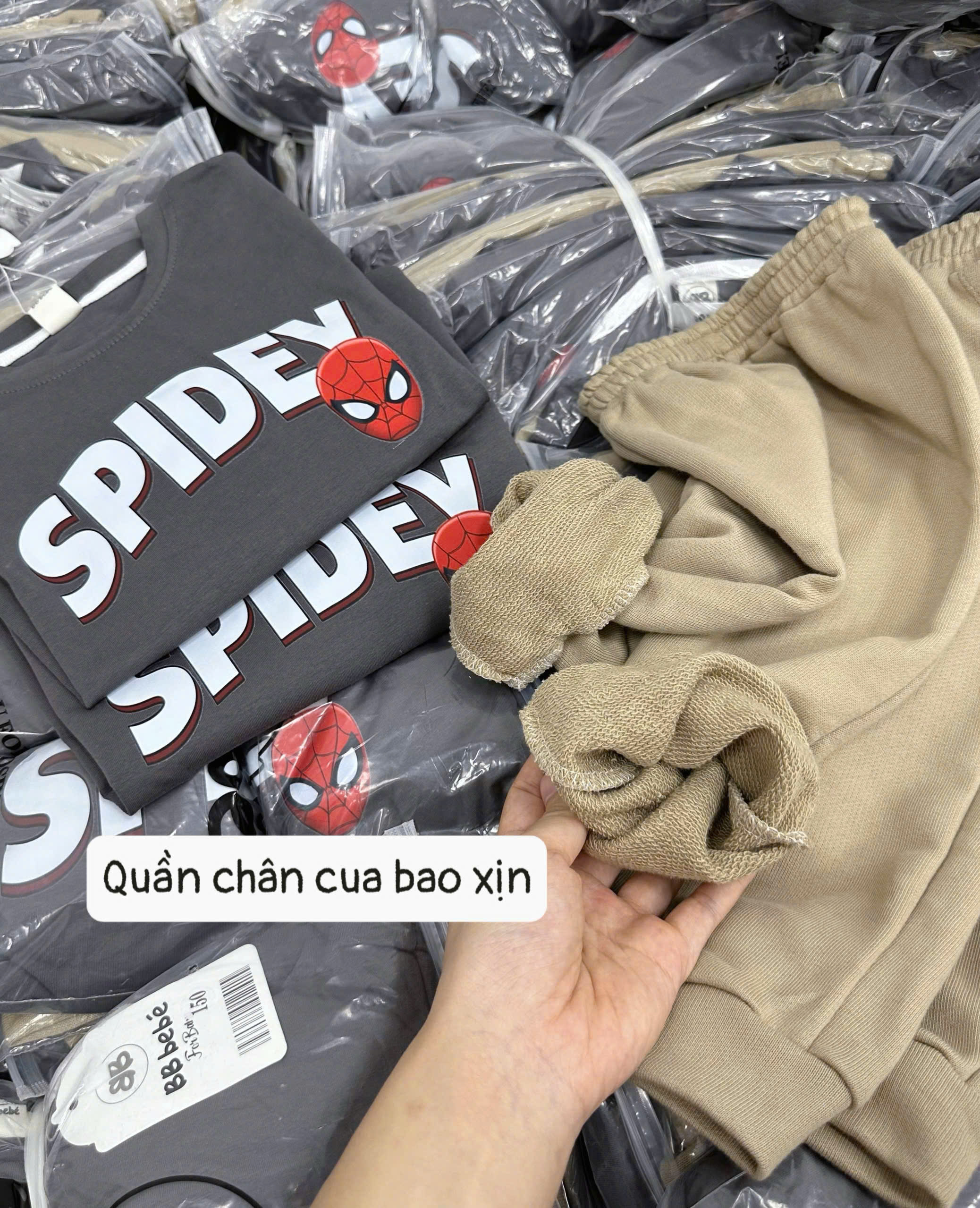 A589 - BỘ SPIDEY ÁO GHI QUẦN CUA