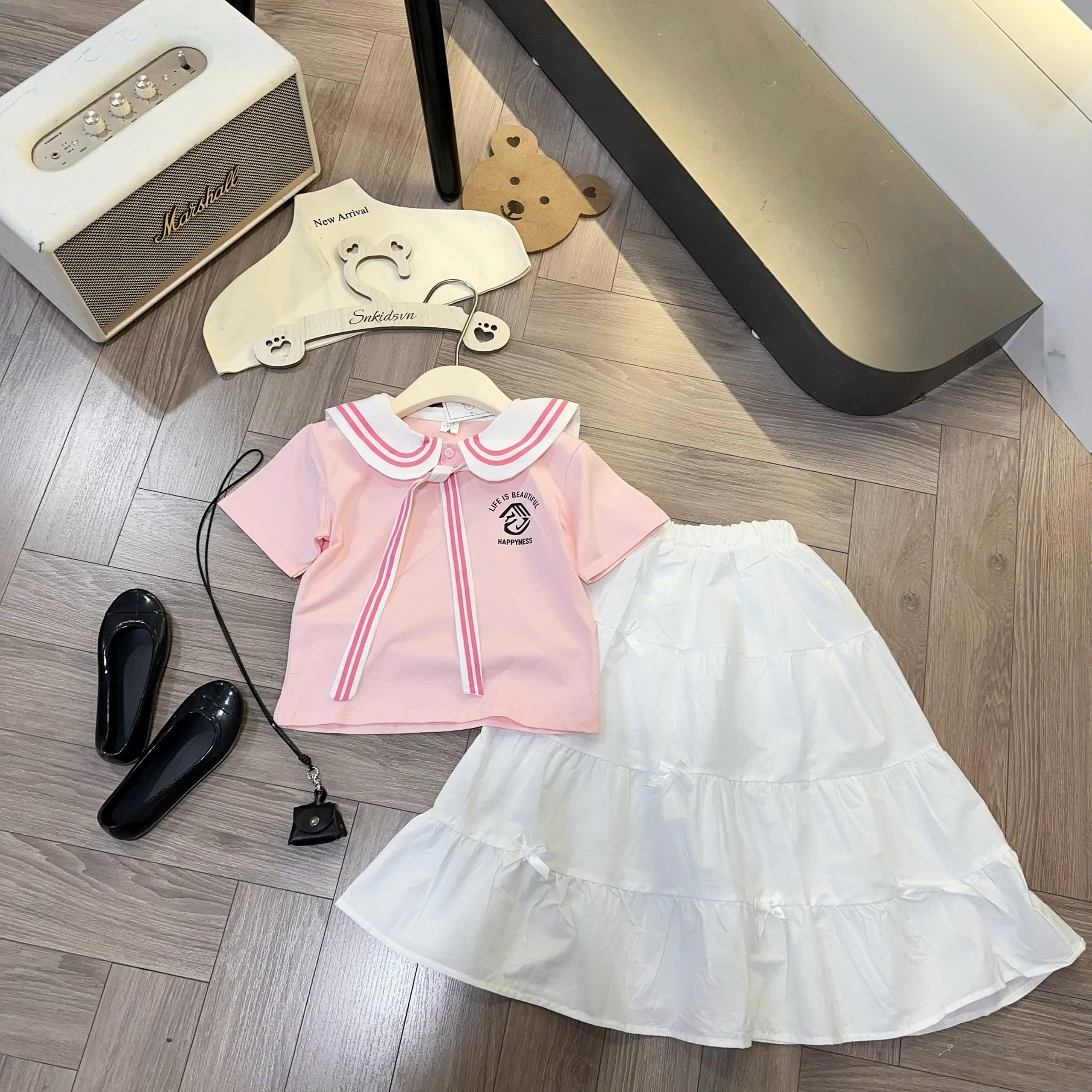 A607 - SET ÁO HỒNG CỘC TAY CỔ THỦY THỦ CV TRẮNG DÀI