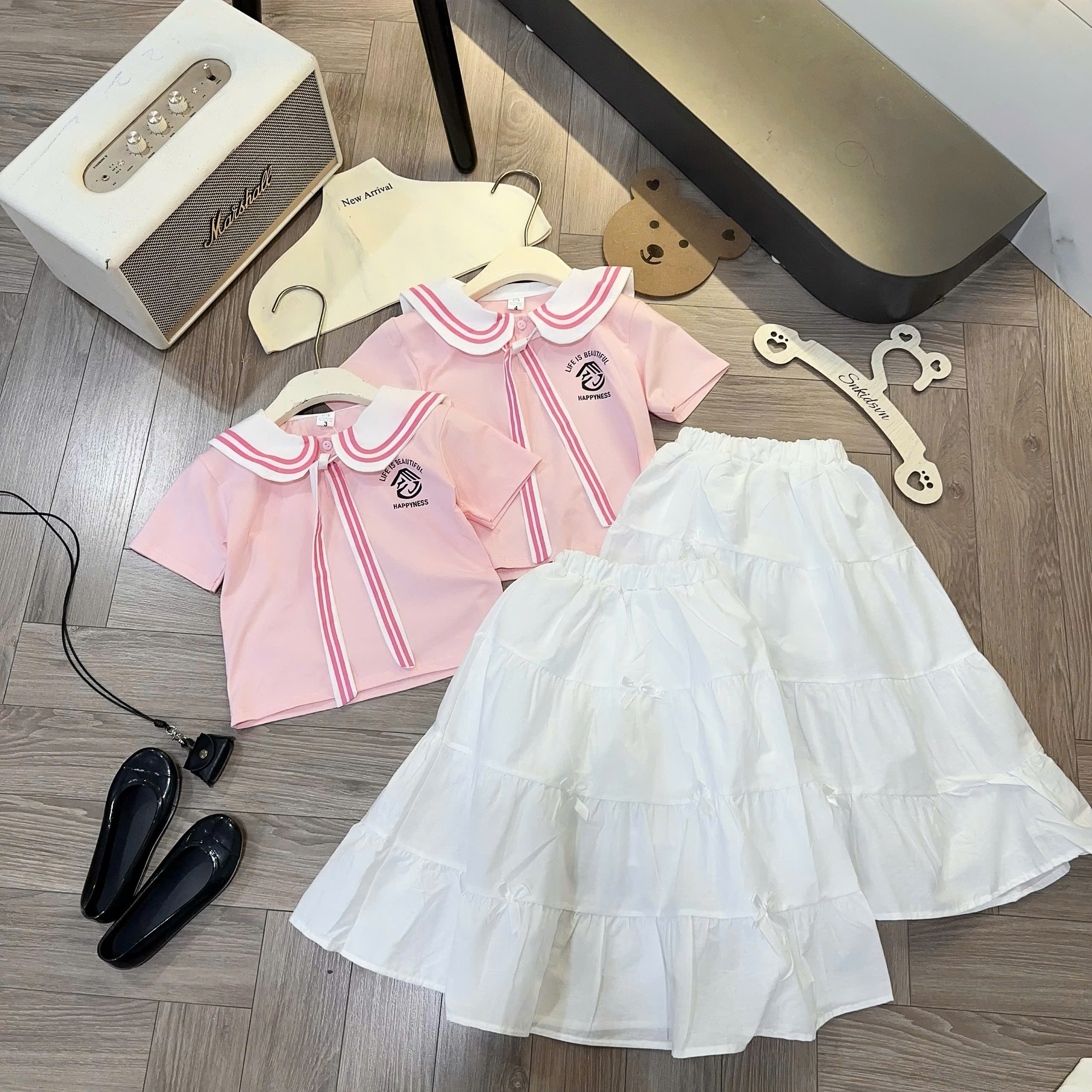 A607 - SET ÁO HỒNG CỘC TAY CỔ THỦY THỦ CV TRẮNG DÀI