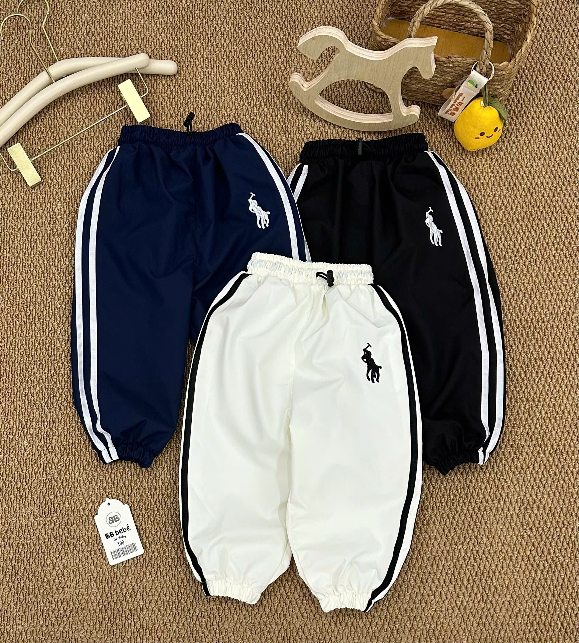 A681 - SET 3 QUẦN GIÓ BO GẤU THÊU NGỰA