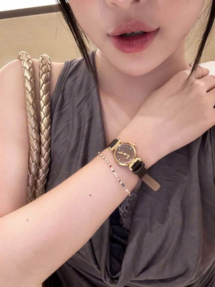 A694 - ĐỒNG HỒ NỮ IEKE MẶT TRÒN