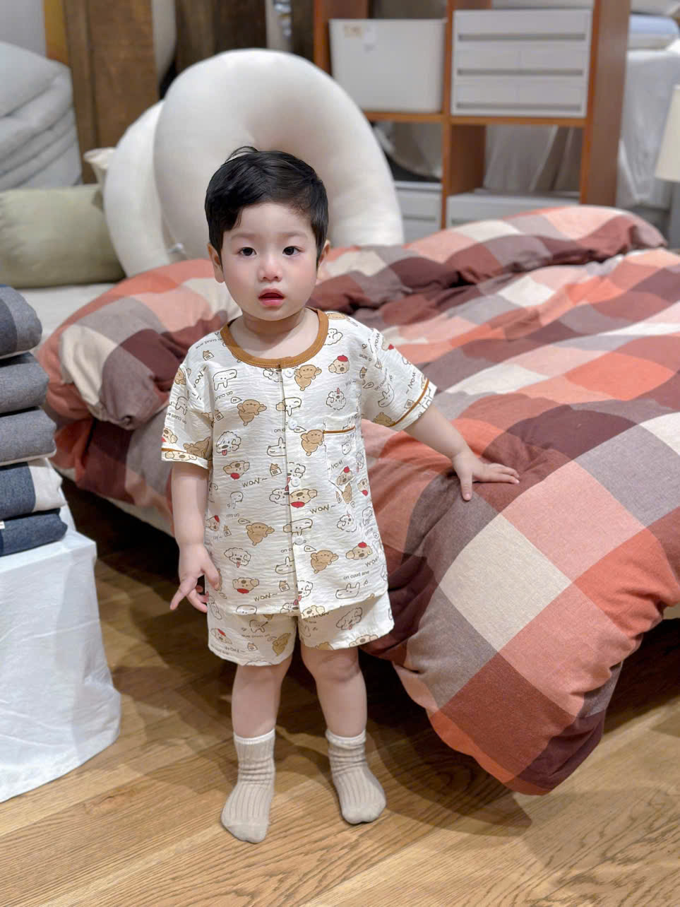 XẢ B113 - SET 2 BỘ PIJAMA ĐŨI KẺ VÀNG NÂU