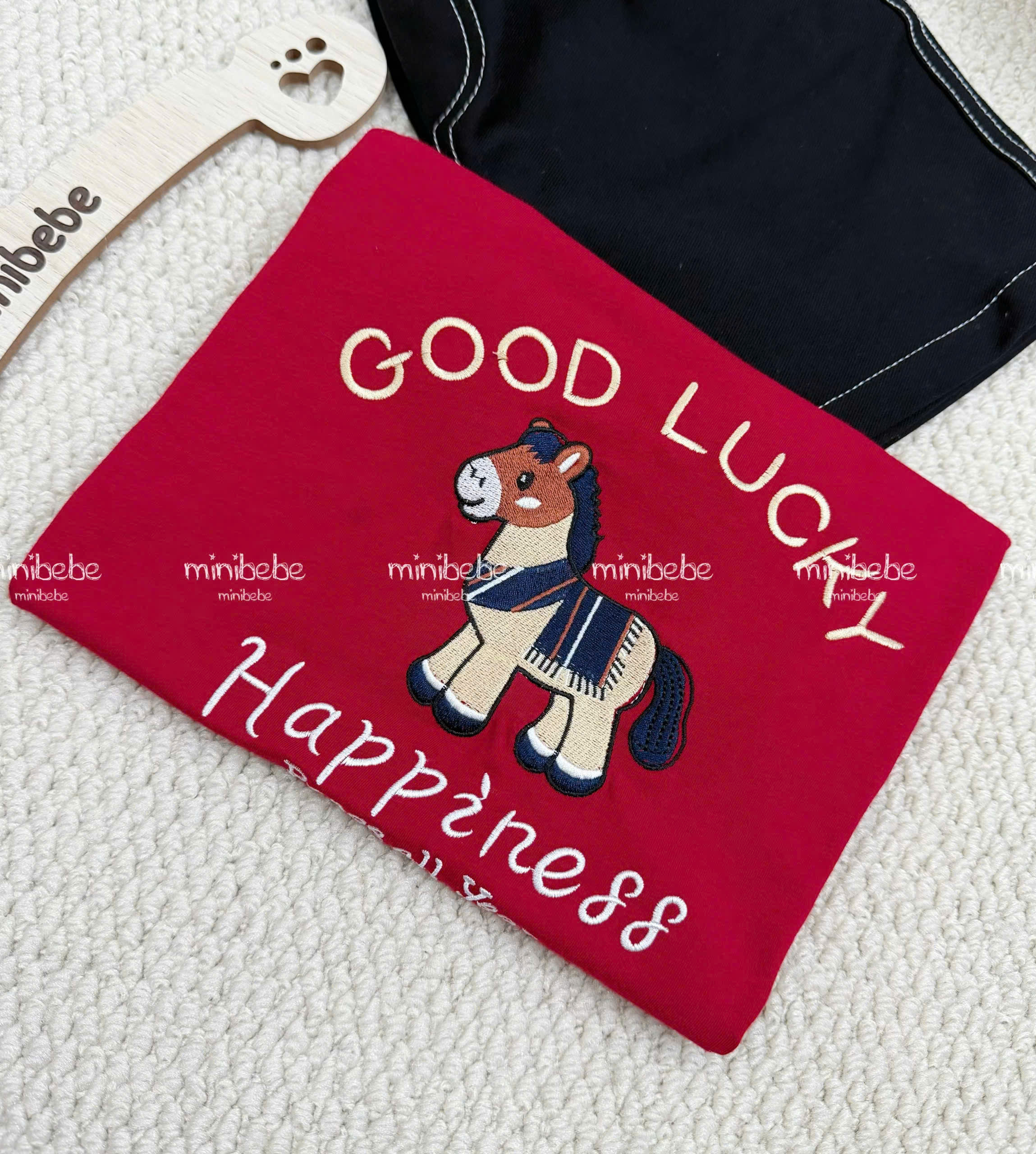XẢ B134 - SET BỘ PHÔNG ĐỎ NGỰA GOODLUCK QUẦN GIẢ JEAN MỀM
