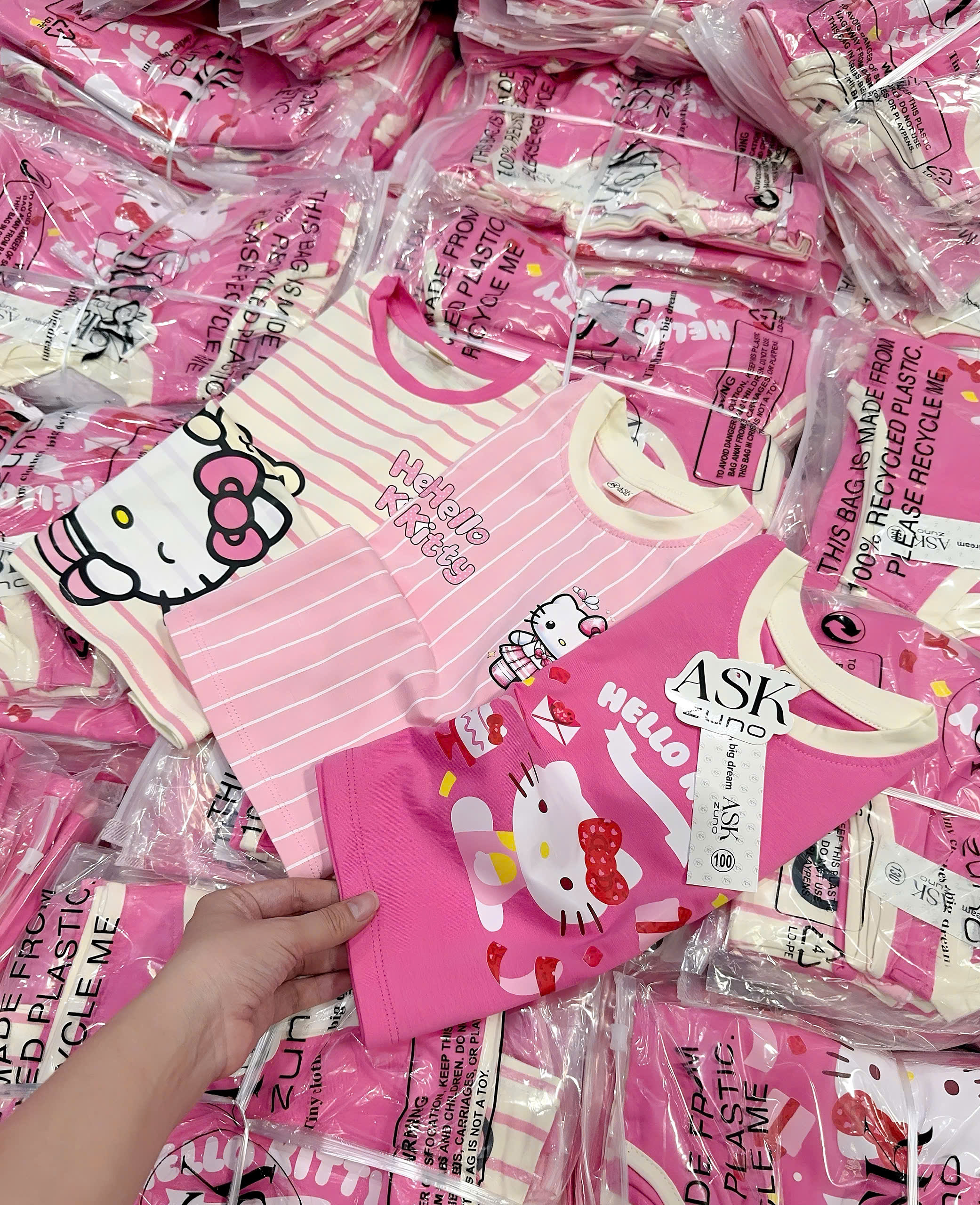 XẢ B204 - SET 3 ÁO BA LỖ HELLO KITTY TONE HỒNG