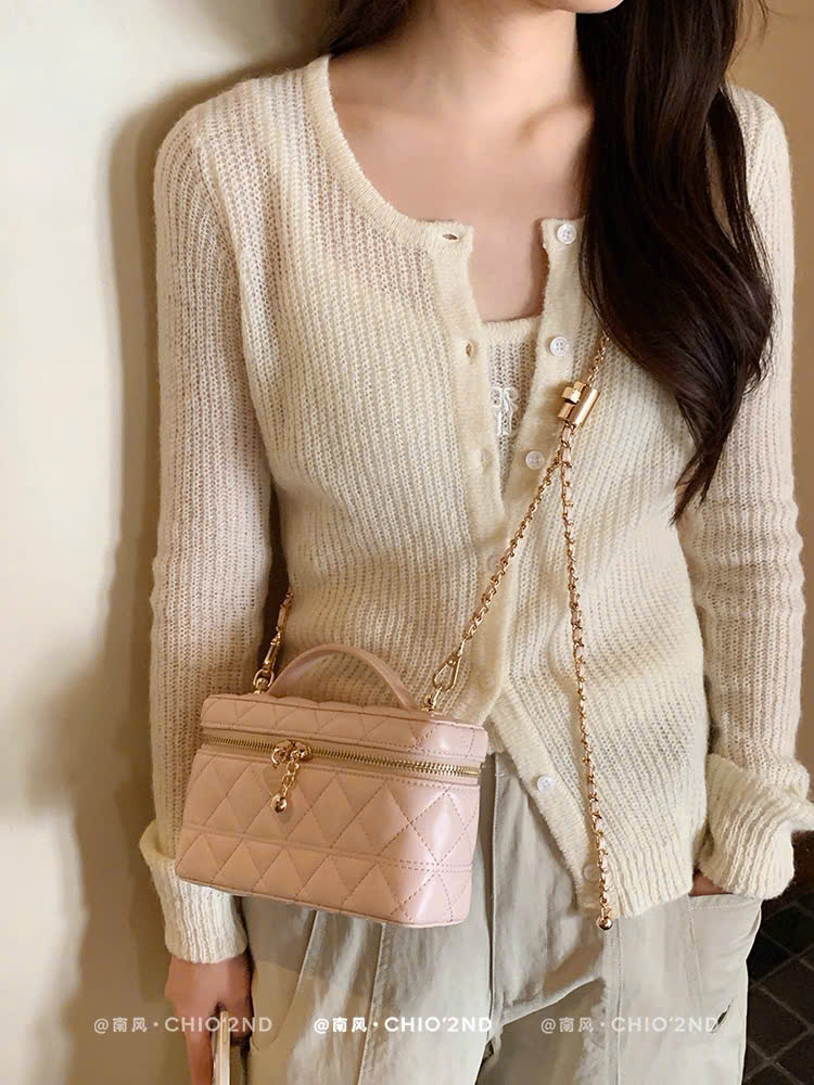 B226 - TÚI XÁCH CHIO DÁNG CỐP