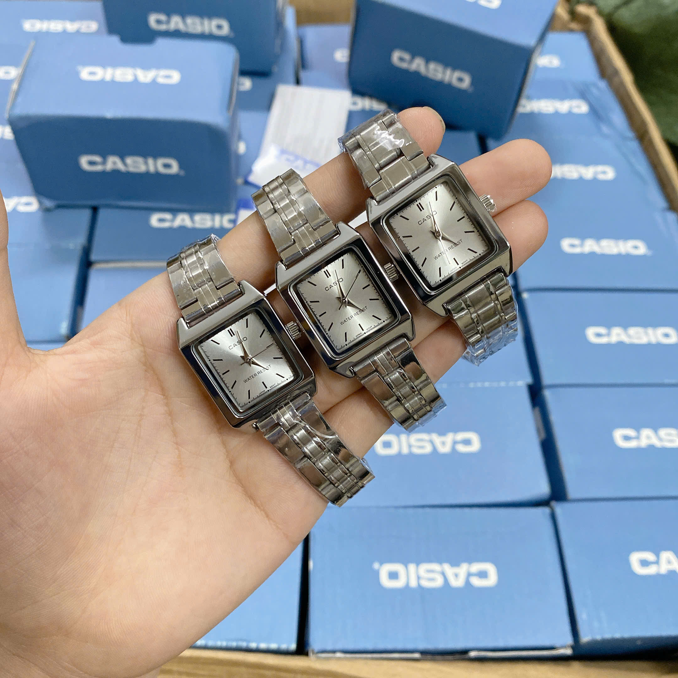 B229 - ĐỒNG HỒ CASIO MẶT CHỮ NHẬT