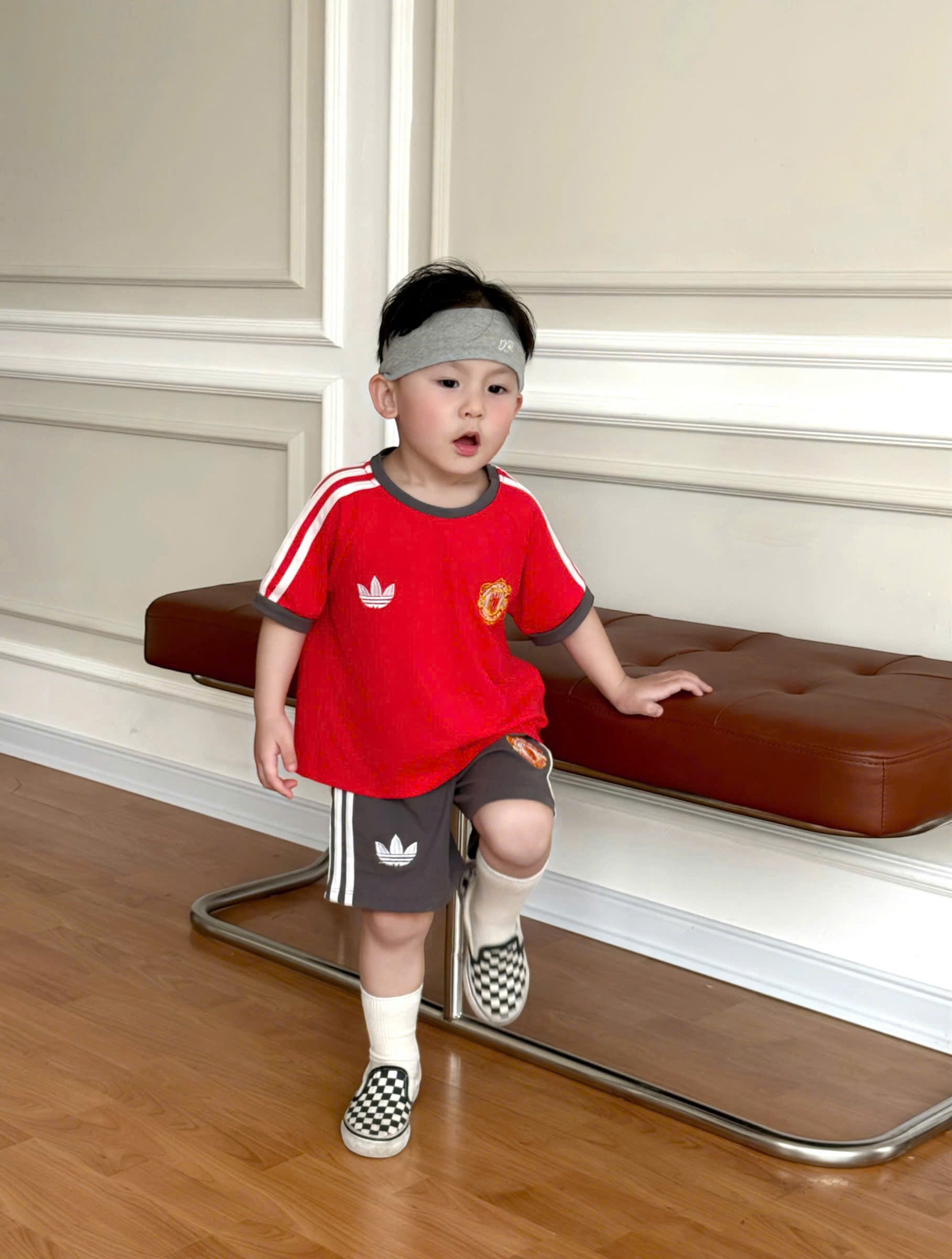 XẢ B256 - SET 2 BỘ ĐÁ BÓNG ĐỎ THAN