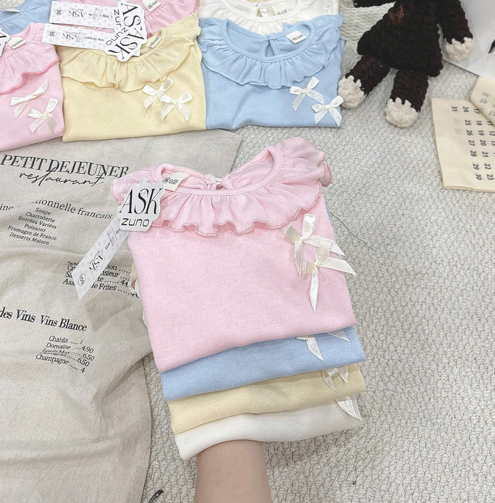 XẢ B282 - SET 2 BỘ TRƠN PASTEL CỔ BÈO ĐÍNH NƠ NGỰC