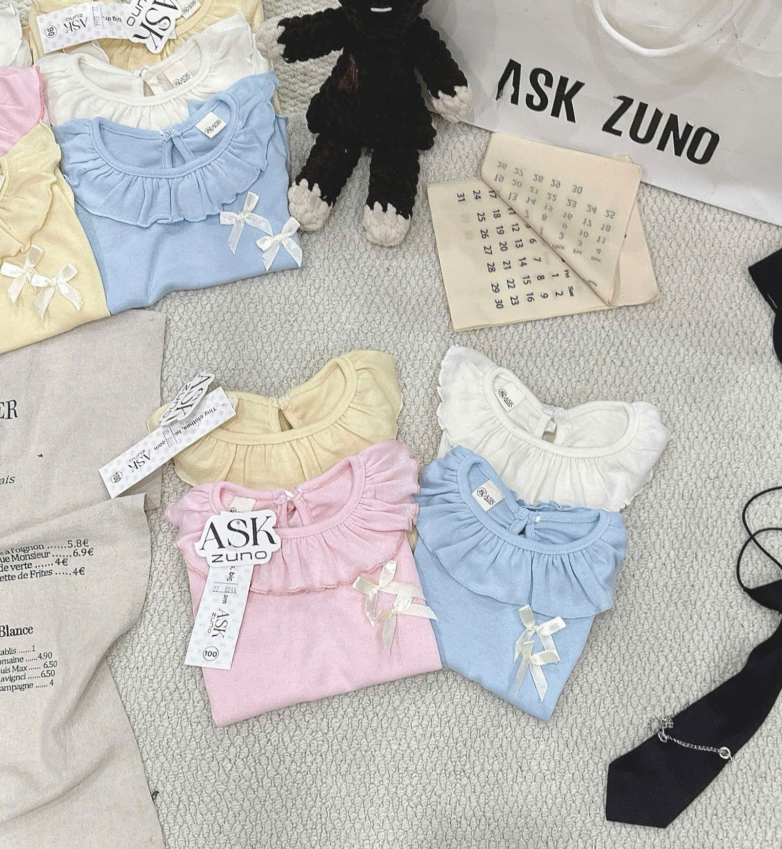 XẢ B282 - SET 2 BỘ TRƠN PASTEL CỔ BÈO ĐÍNH NƠ NGỰC