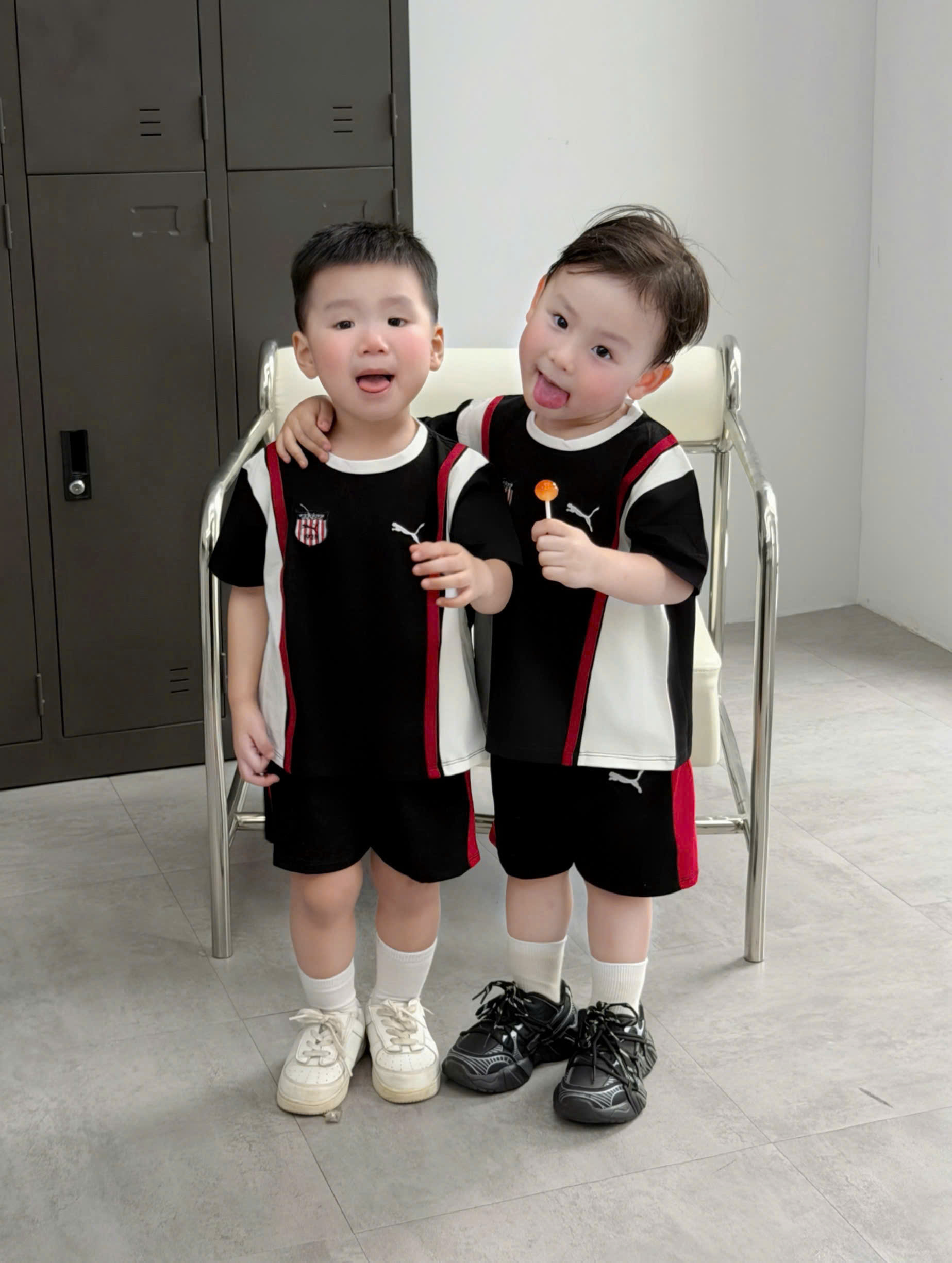 XẢ B294 - SET BỘ THỂ THAO JD ĐEN TRẮNG PHỐI ĐỎ