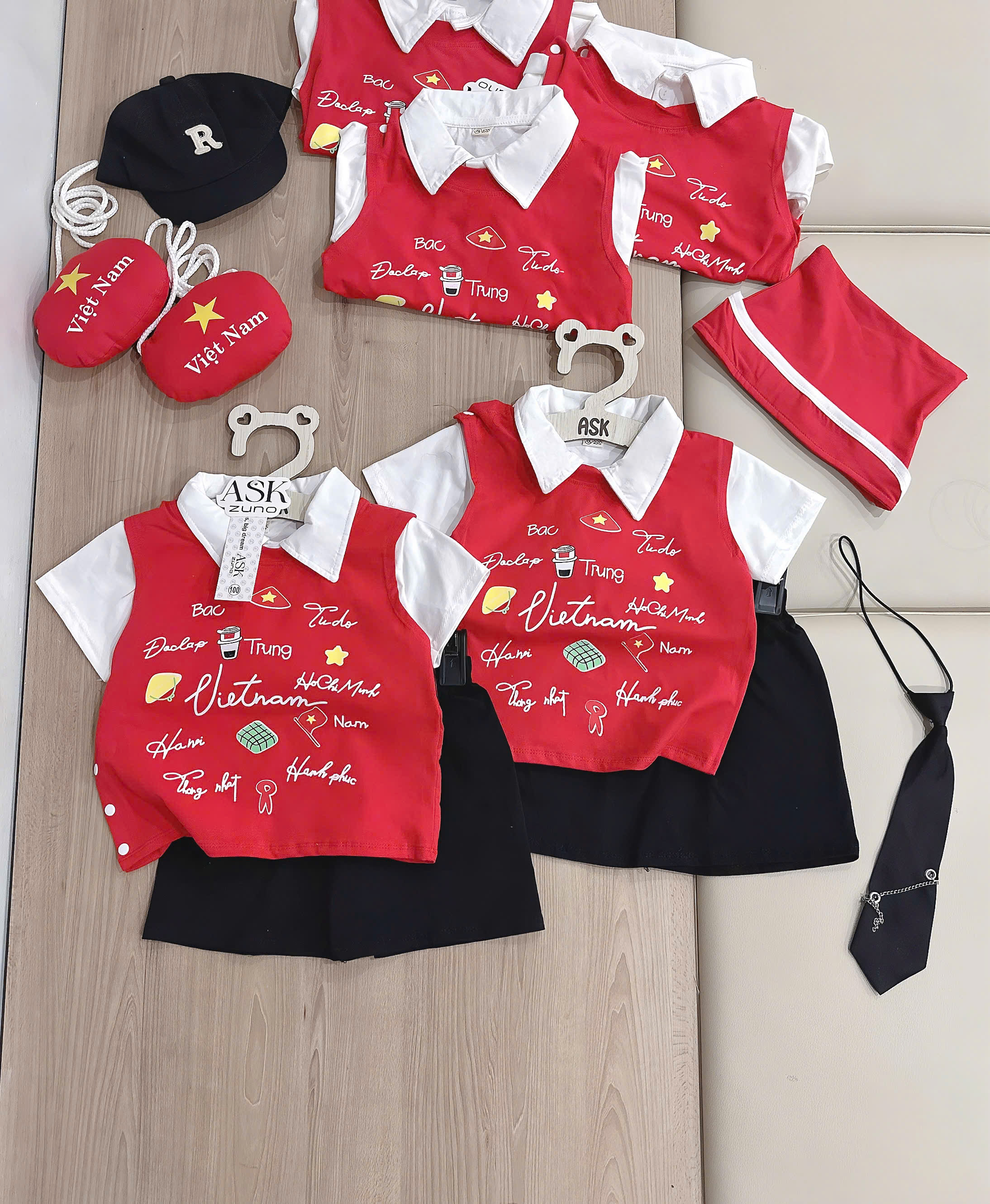 XẢ B296 - SET 4 CHI TIẾT ĐỘC LẬP TRẮNG ĐỎ KÈM MŨ TÚI