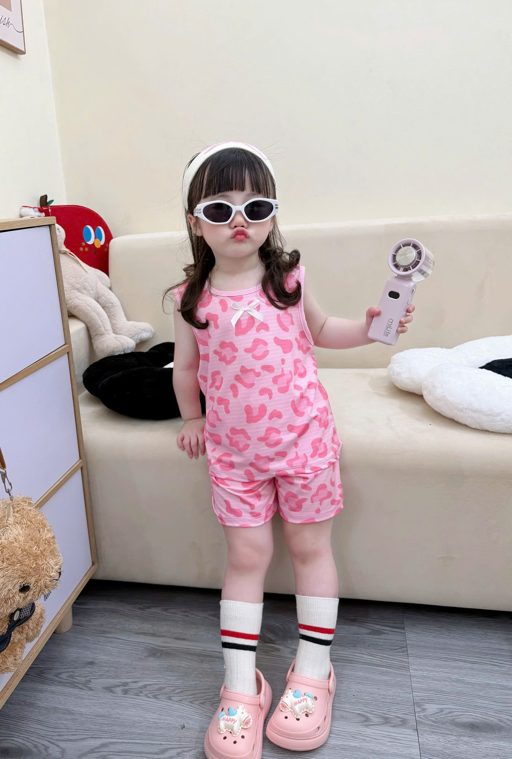 XẢ B303 - SET 3 BỘ BG GẤU DÂU TRÁI TIM TONE HỒNG