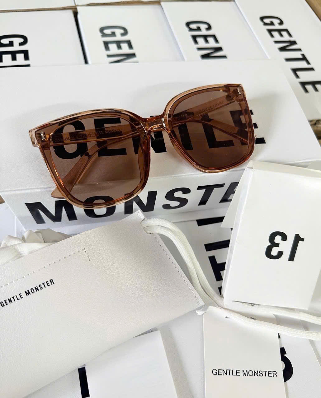 B324 - KÍNH THỜI TRANG GENTLE MONSTER