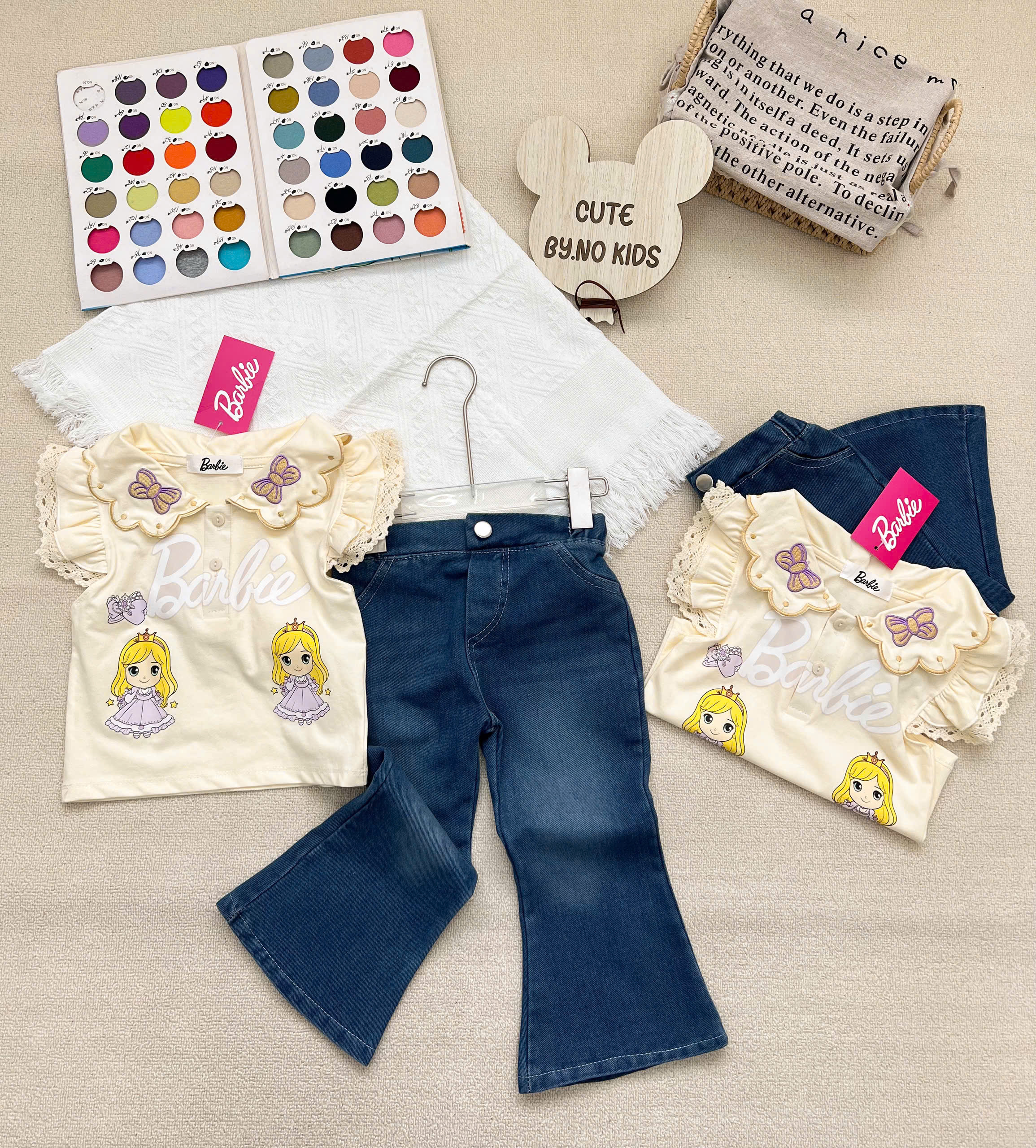 XẢ B349 - SET ÁO VÀNG THÊU NƠ IN HÌNH CÔ GÁI BARBIE