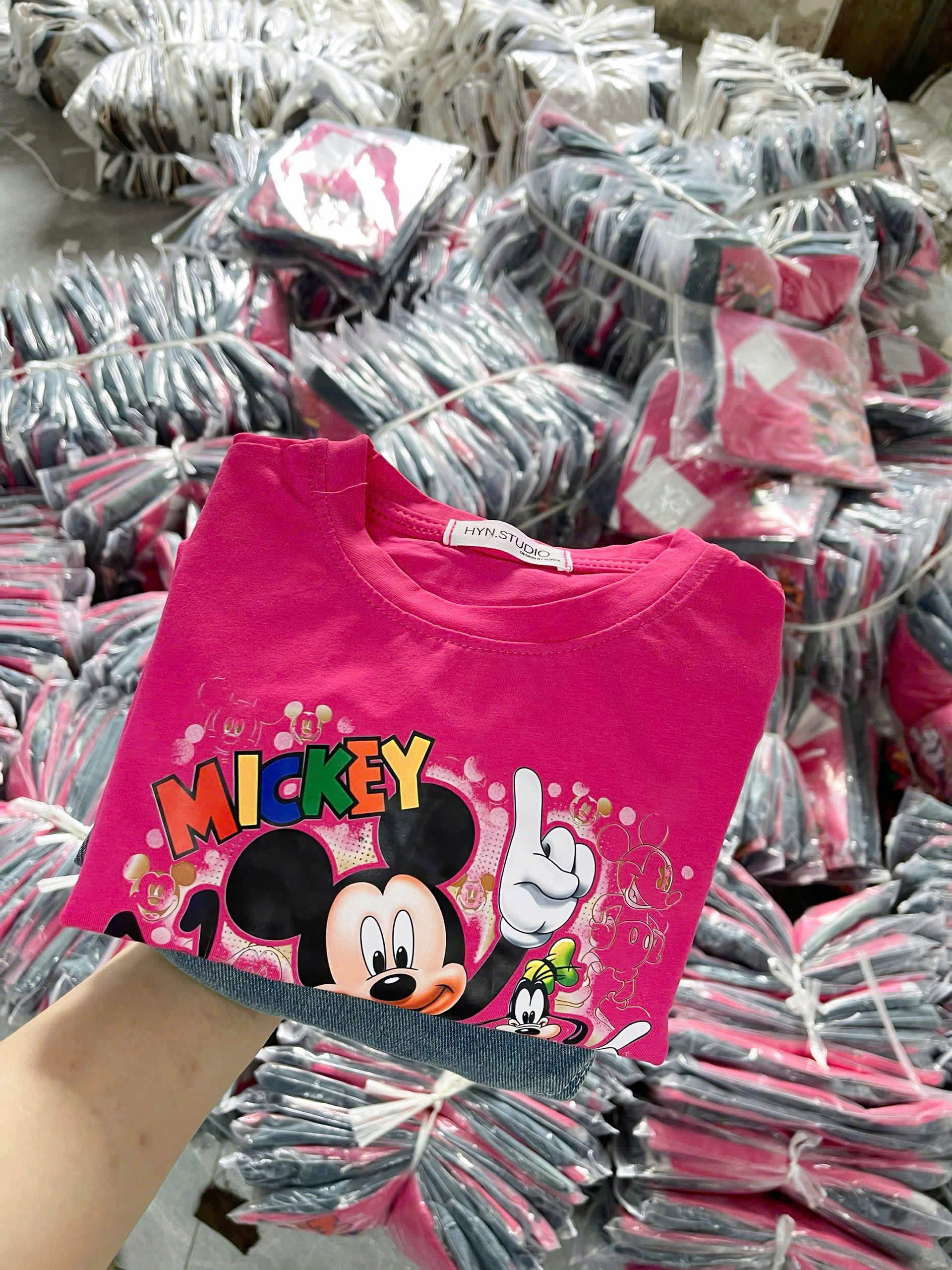 XẢ B358 - SET BỘ MICKEY HỒNG QUẦN JEAN SIZE NHỠ