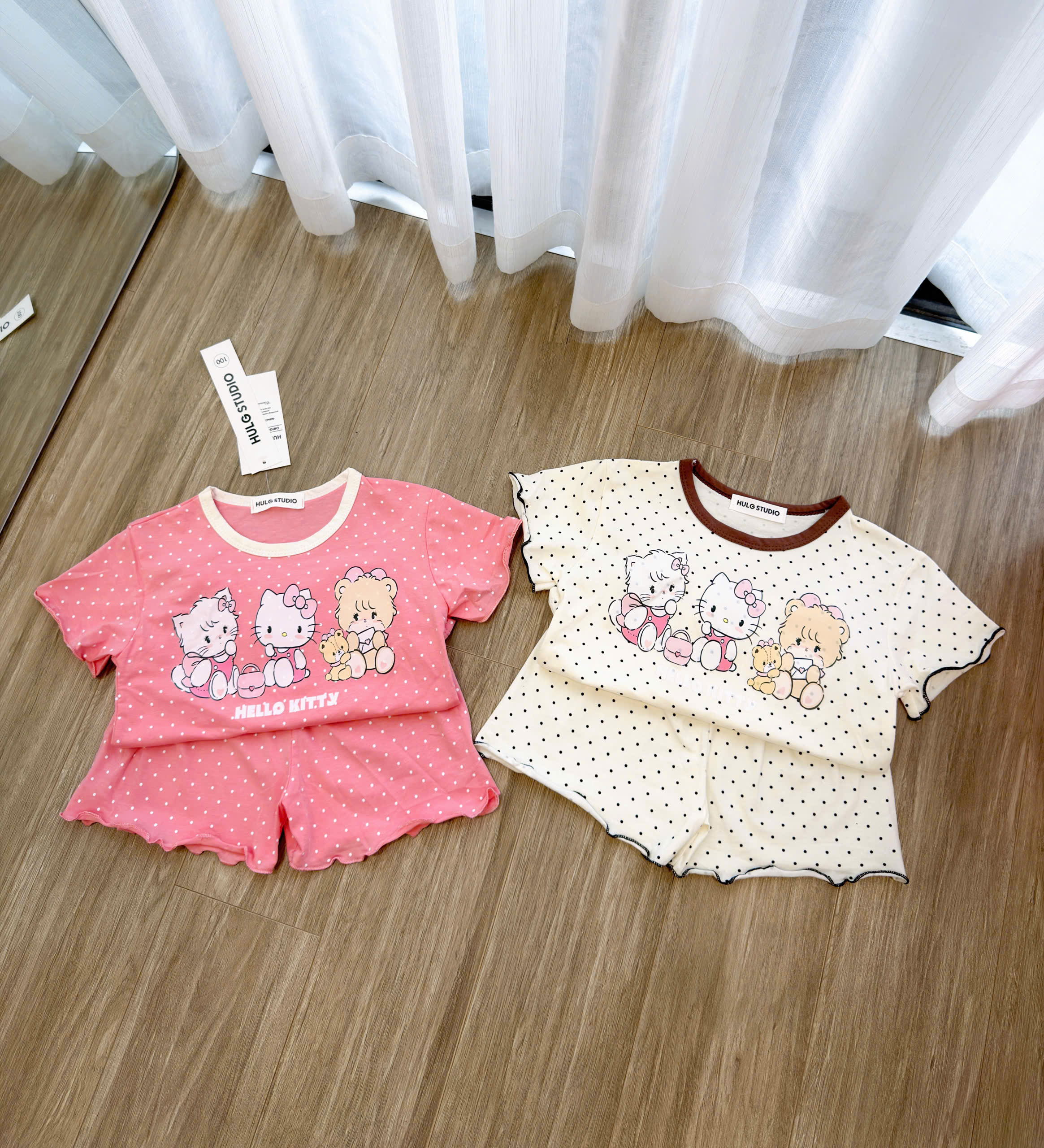 XẢ B371 - SET 2 BỘ KITTY MÈO CHẤM BI TRẮNG HỒNG